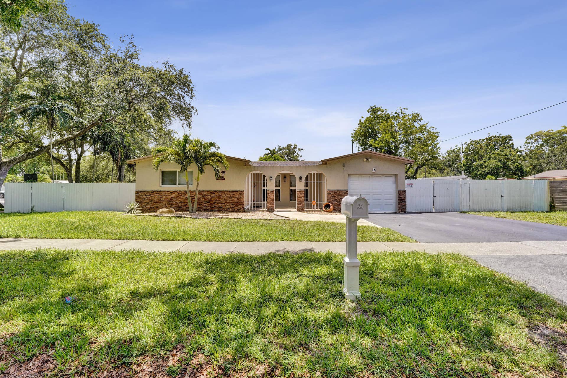 9101 SW 52nd Court, Cooper City, FL 33328 IMG_6643