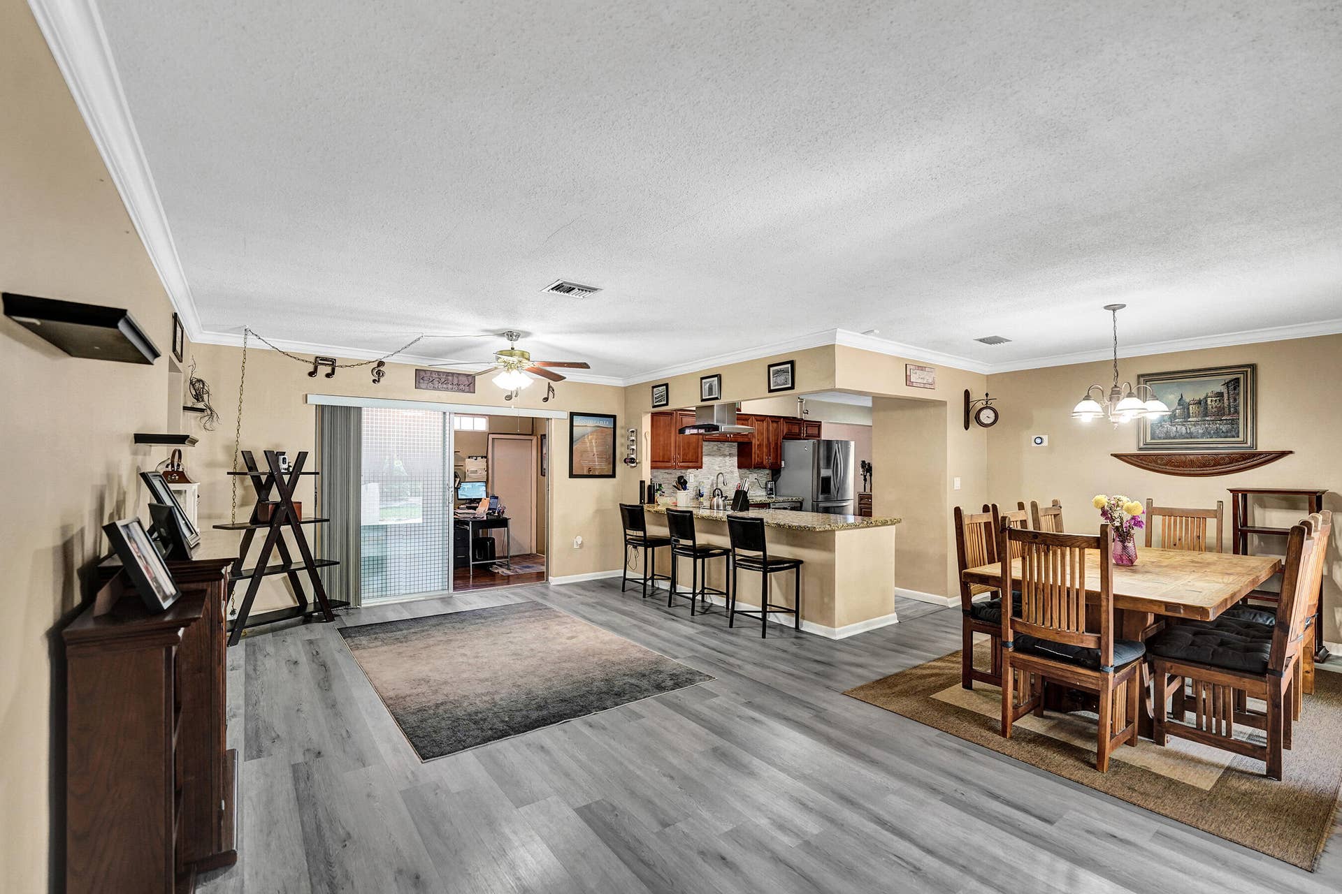 9101 SW 52nd Court, Cooper City, FL 33328 DSC01103