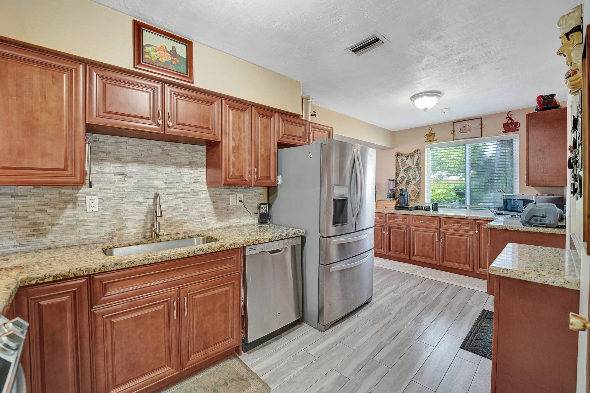 9101 SW 52nd Court, Cooper City, FL 33328 DSC01163