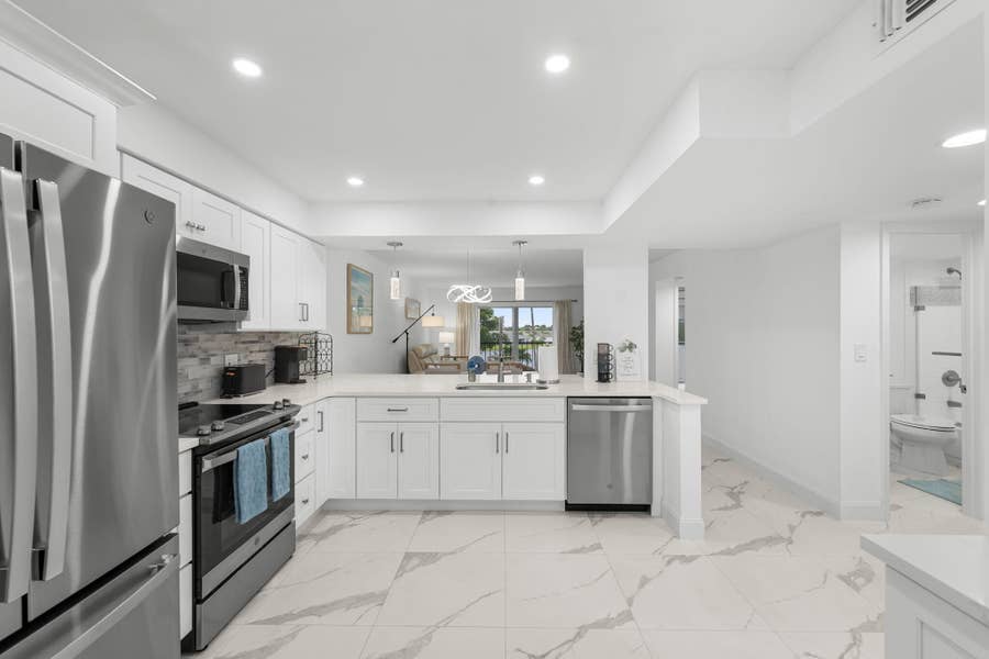 Property photo for 6936 Huntington Lane, #302, Delray Beach, FL