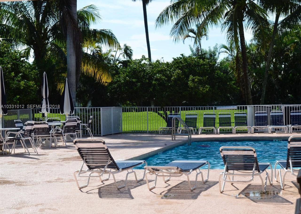 CLUBHOUSE POOL