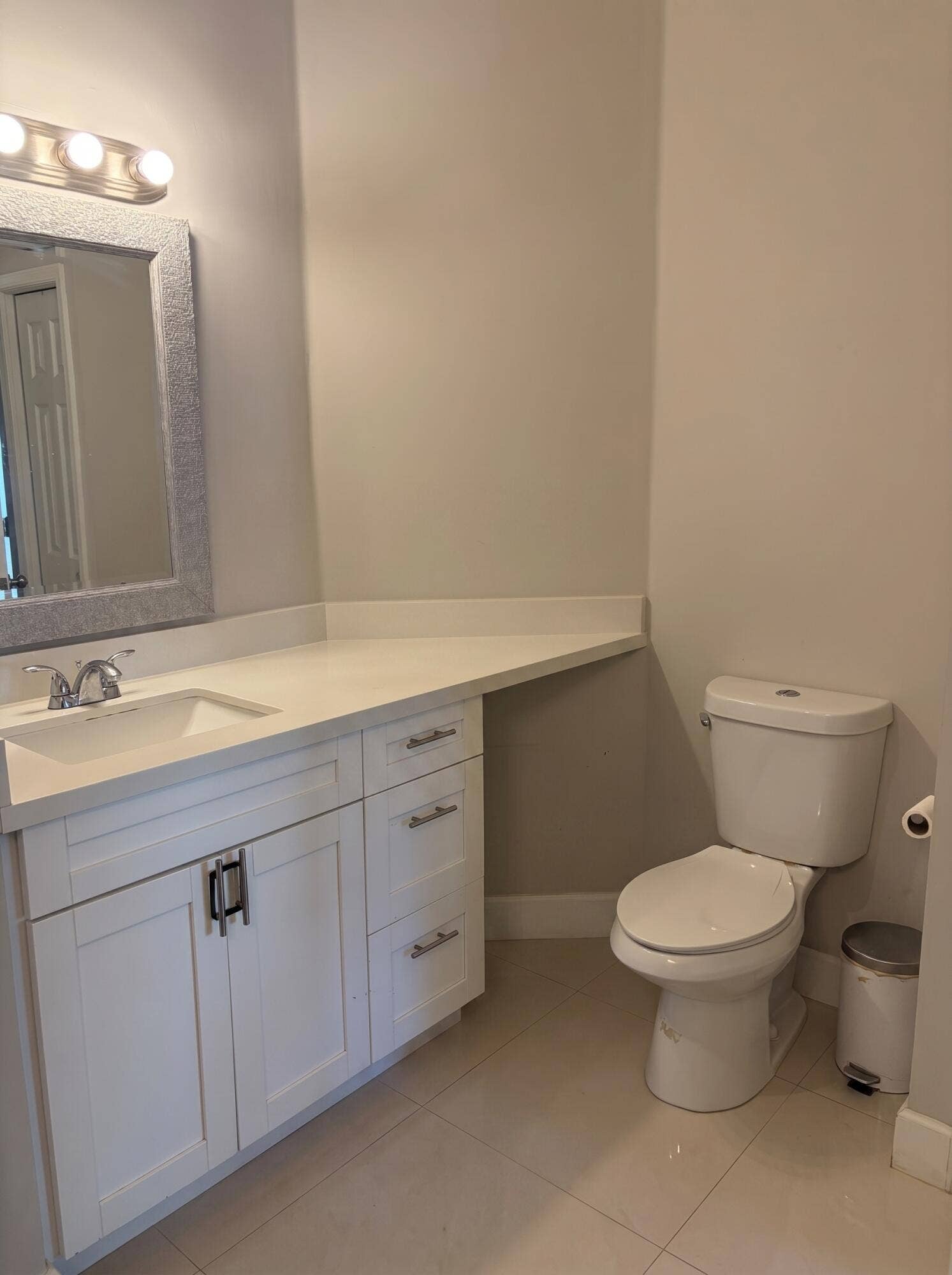 MASTER BATH 1
