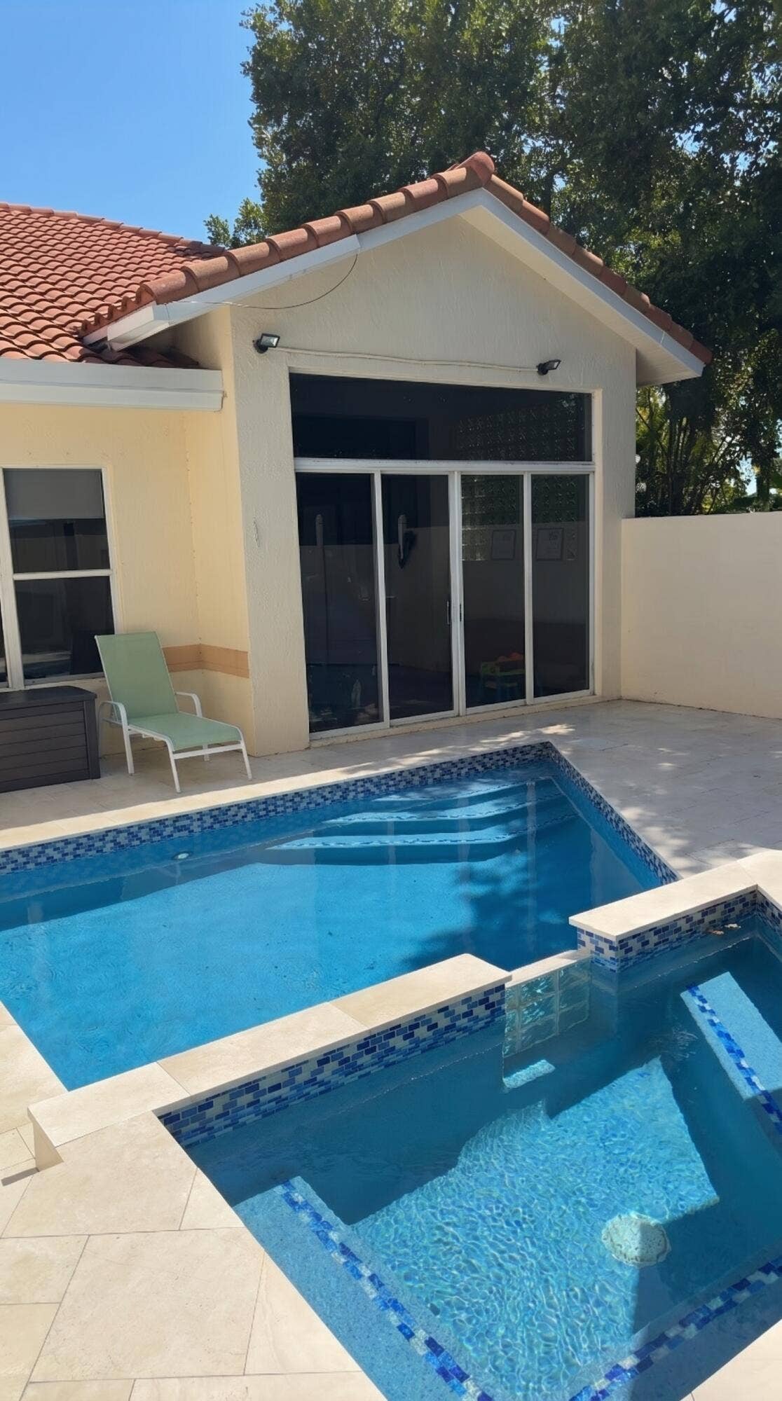POOL 1