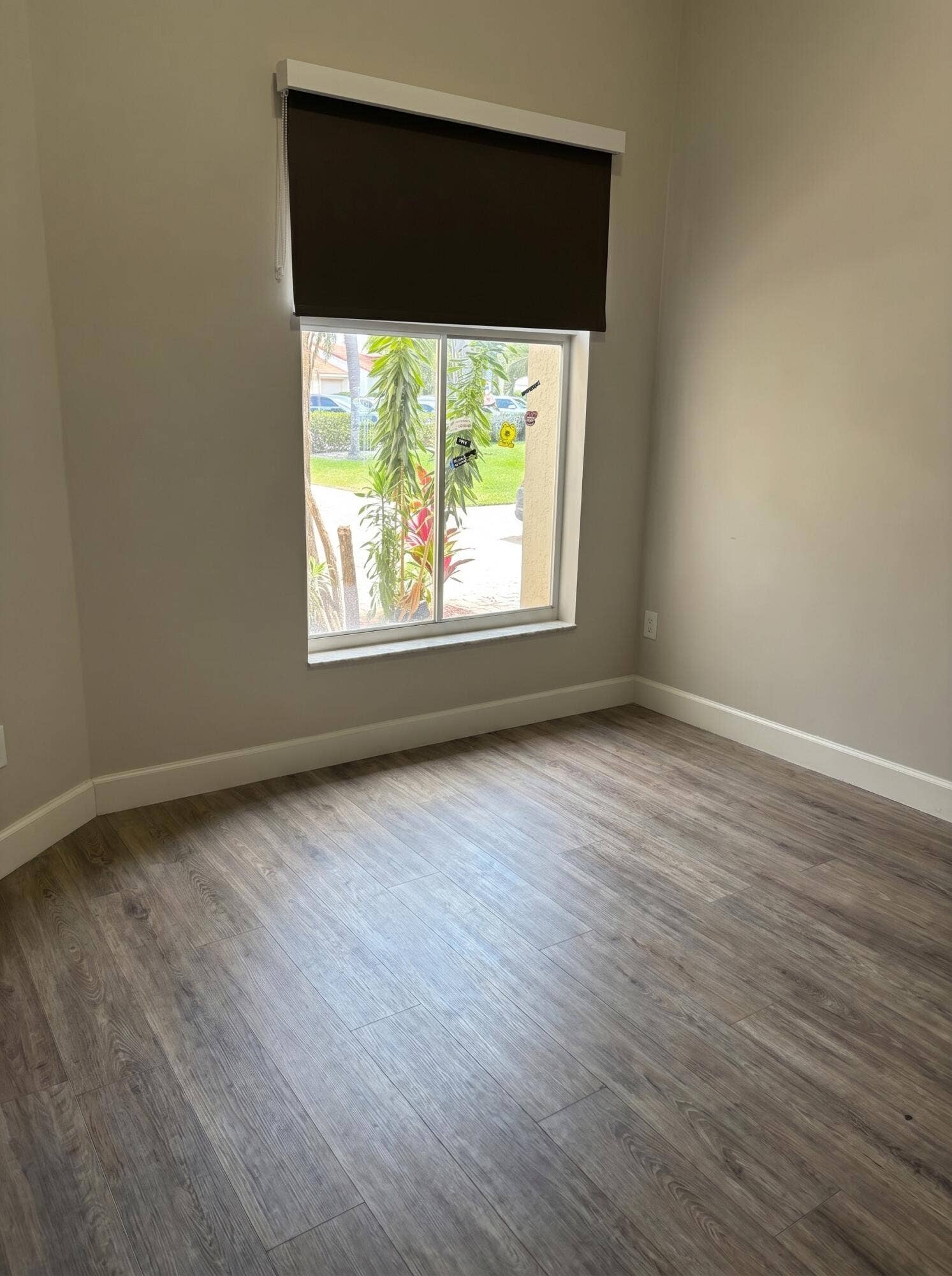 GUESTROOM 1