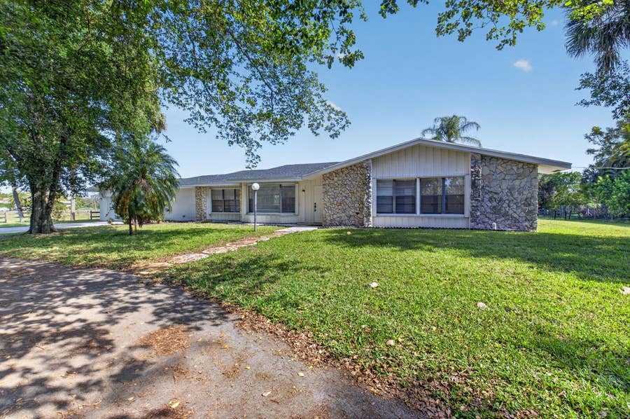 Property photo for 10157 La Reina Road, Delray Beach, FL