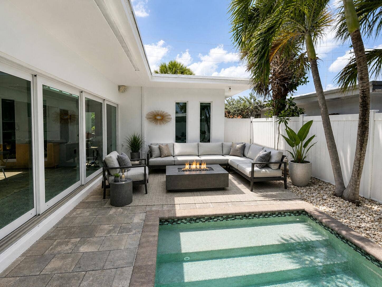 2222 NE 15th Court, Fort Lauderdale, FL 33304 EA7FD904-A983-4071-A066-C95C47ACDAD7