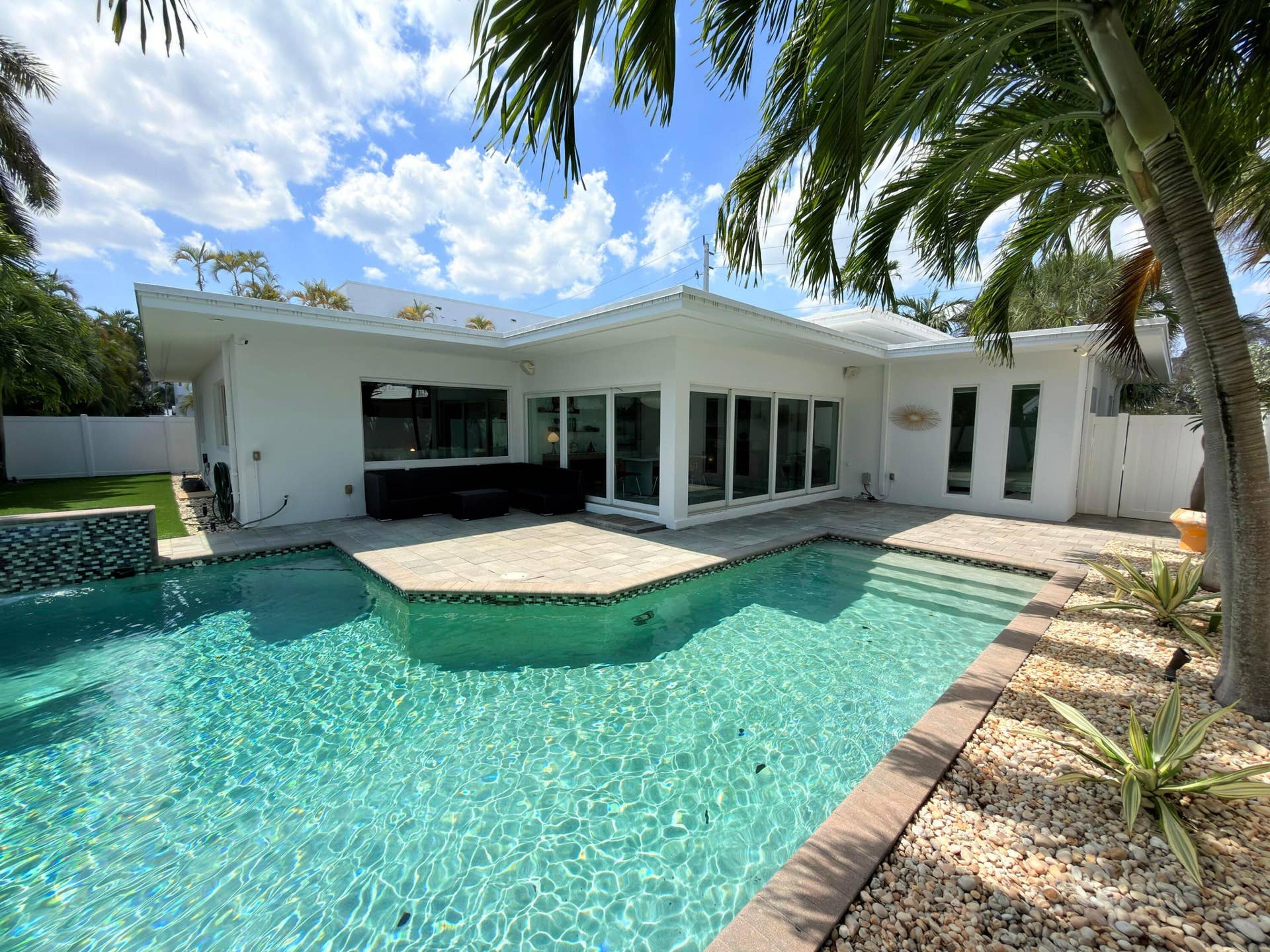 2222 NE 15th Court, Fort Lauderdale, FL 33304 IMG_7392