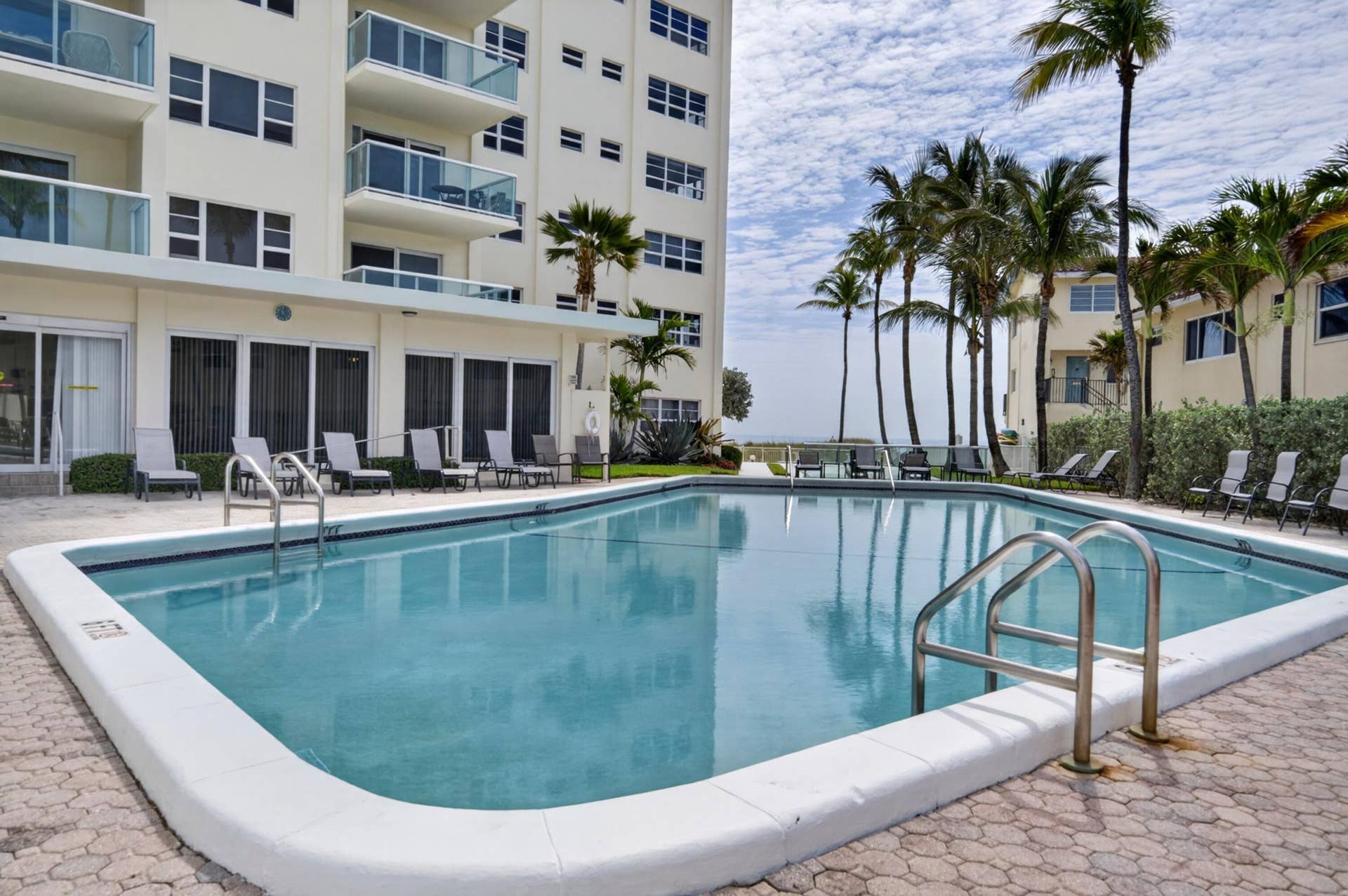 6000 N Ocean Boulevard, #2a, Lauderdale By The Sea, FL 33308 029-013-Community Pool-4000x2662