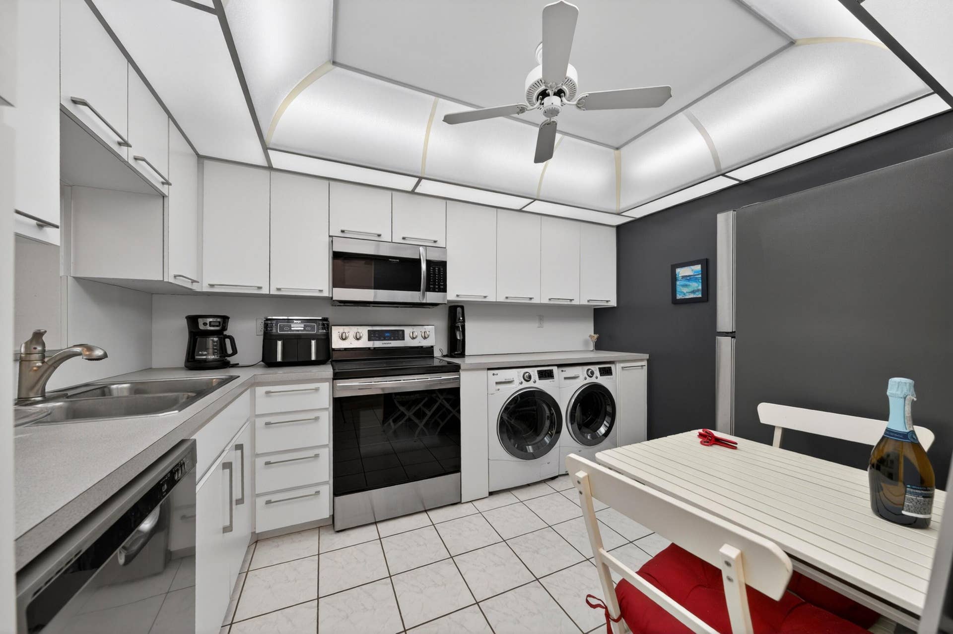 6000 N Ocean Boulevard, #2a, Lauderdale By The Sea, FL 33308 020-007-KitchenBreakfast-4000x2664