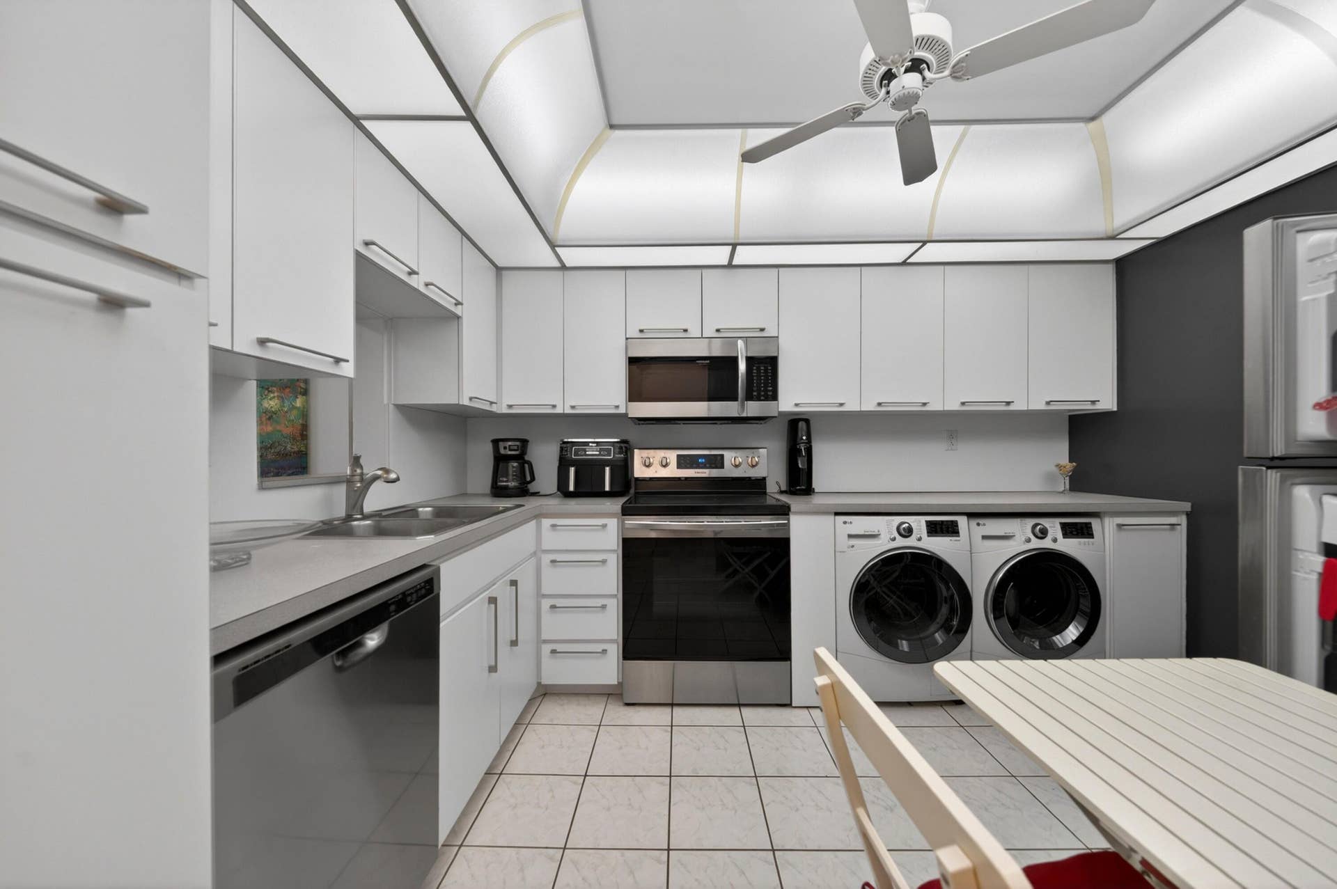 6000 N Ocean Boulevard, #2a, Lauderdale By The Sea, FL 33308 019-005-KitchenBreakfast-4000x2660