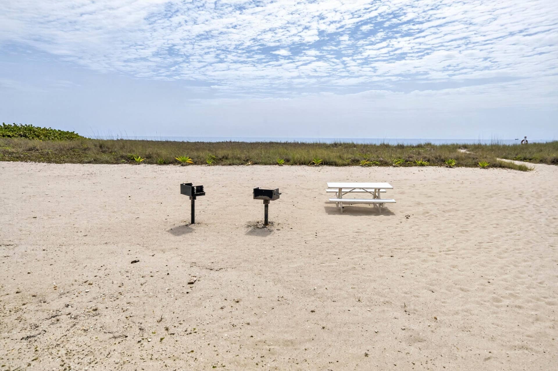 6000 N Ocean Boulevard, #2a, Lauderdale By The Sea, FL 33308 031-031-BBQ Area-4000x2664