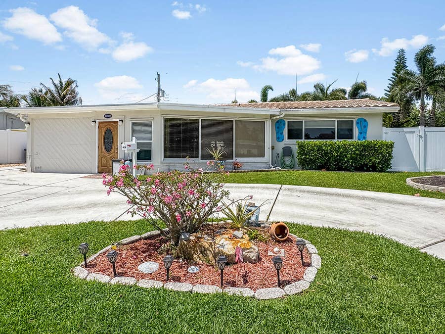 Property photo for 1009 SE 15th Street, Deerfield Beach, FL