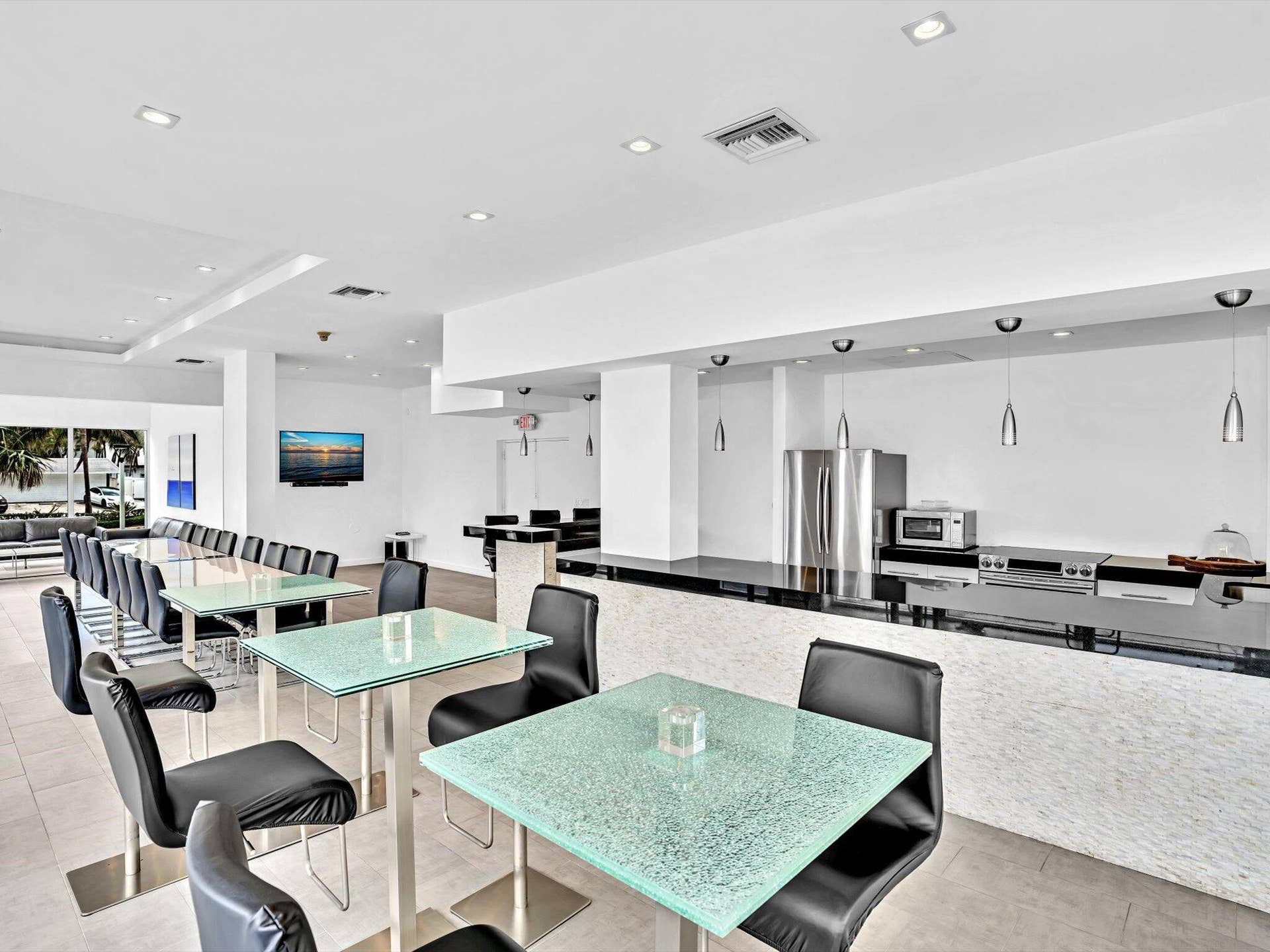 2841 N Ocean Boulevard, #1102, Fort Lauderdale, FL 33308 57-DSC00391