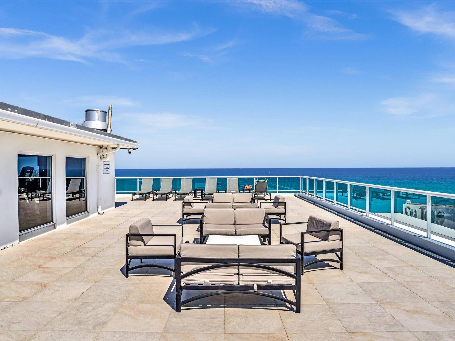 2841 N Ocean Boulevard, #1102, Fort Lauderdale, FL 33308 69-DSC00646