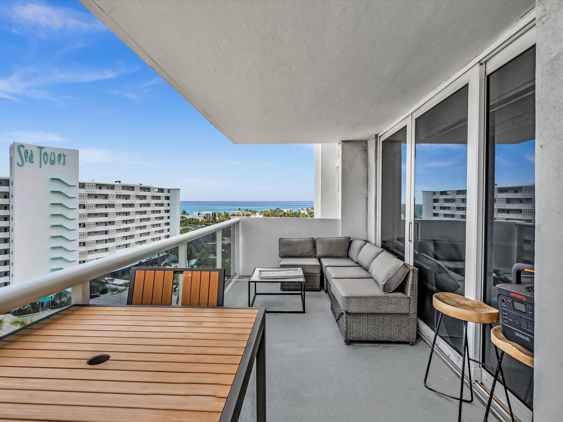 2841 N Ocean Boulevard, #1102, Fort Lauderdale, FL 33308 30-FPP00671