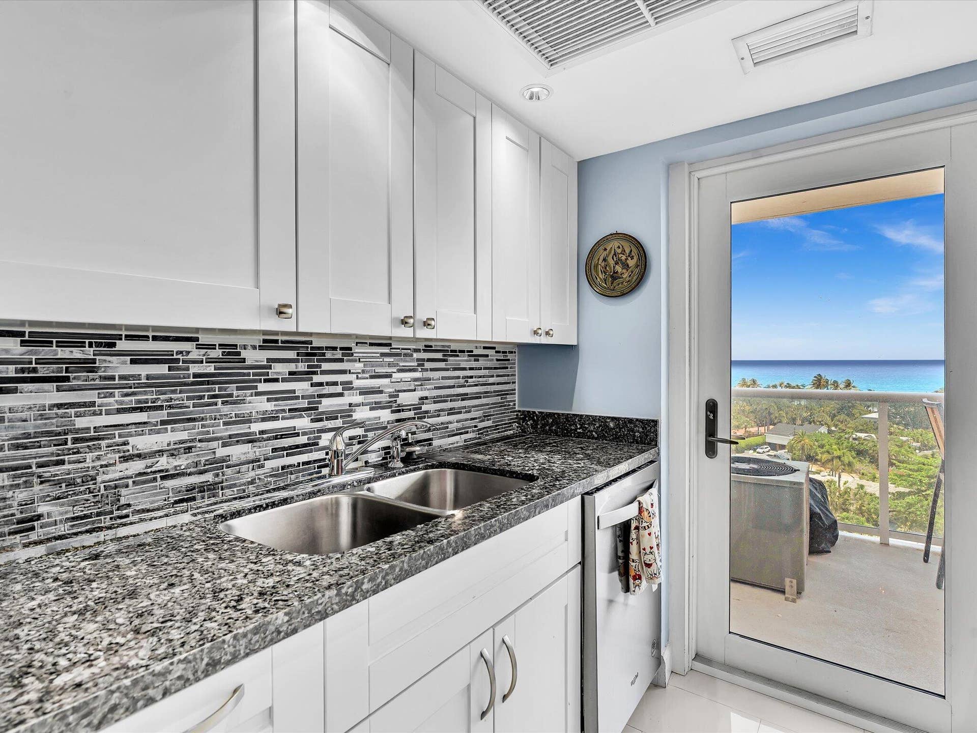 2841 N Ocean Boulevard, #1102, Fort Lauderdale, FL 33308 25-FPP00646