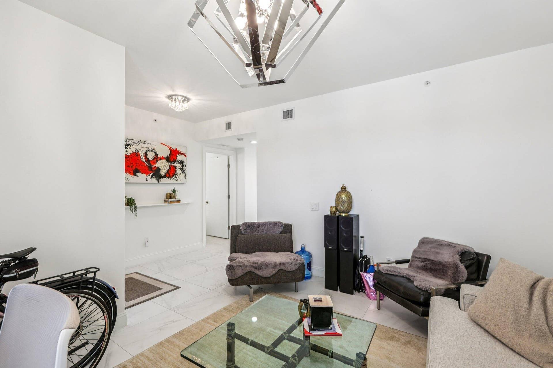 17-web-or-mls-Lake Shore Dr 2008-S0710-0