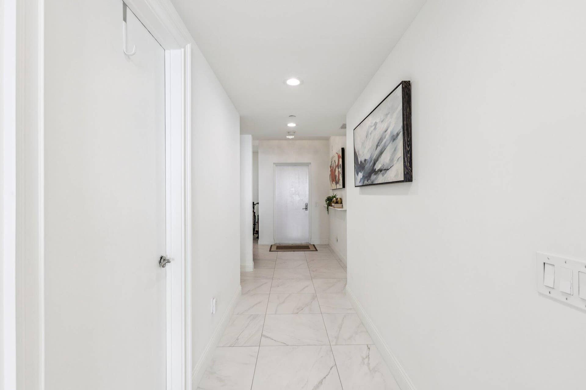 23-web-or-mls-Lake Shore Dr 2008-S0710-0