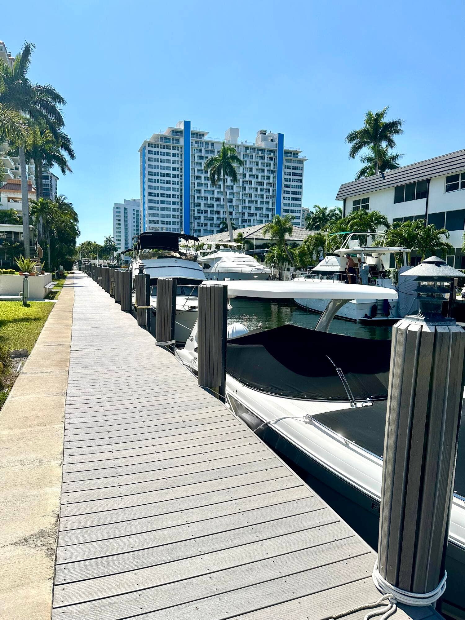 MC WATER WALKWAY