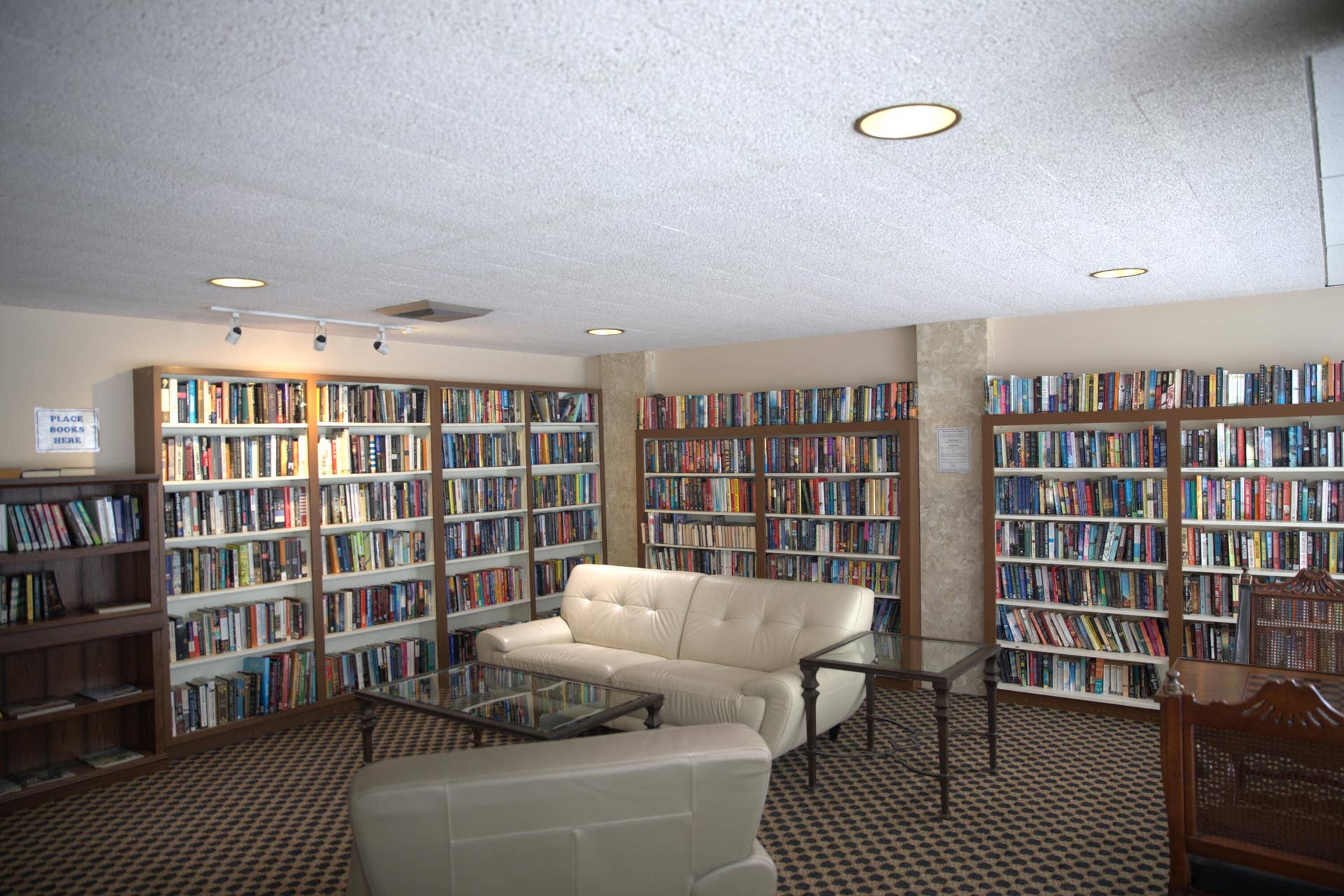 Ocean Club Library