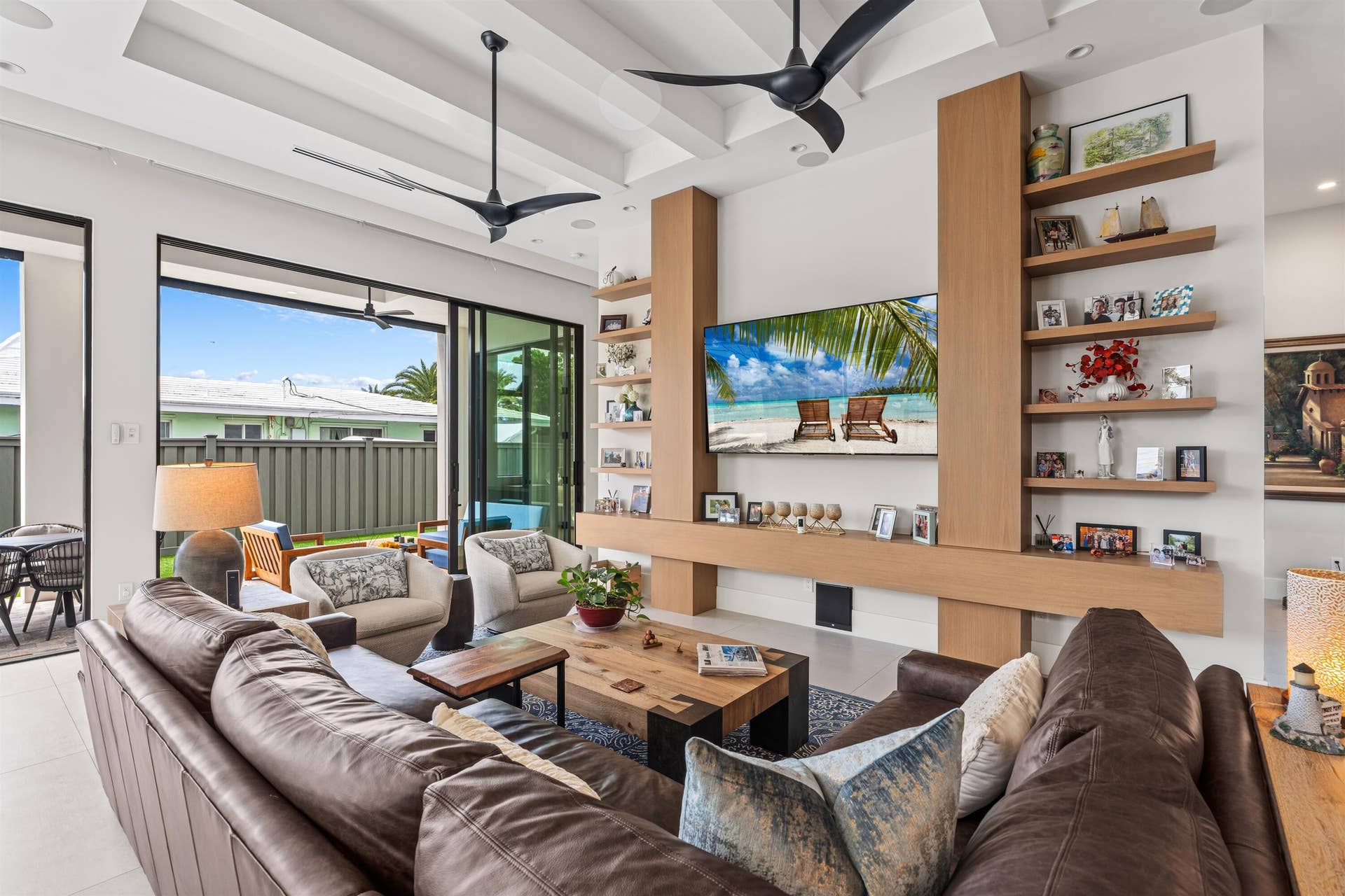 2880 NE 35th Street, Lighthouse Point, FL 33064 LIVING_ROOM_ANGLED_DT_RT