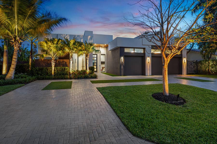 Property photo for 2880 NE 35th Street, Lighthouse Point, FL