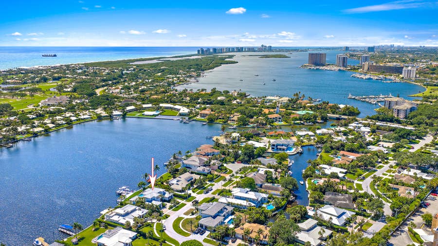 Property photo for 11730 Lake Shore Place, North Palm Beach, FL