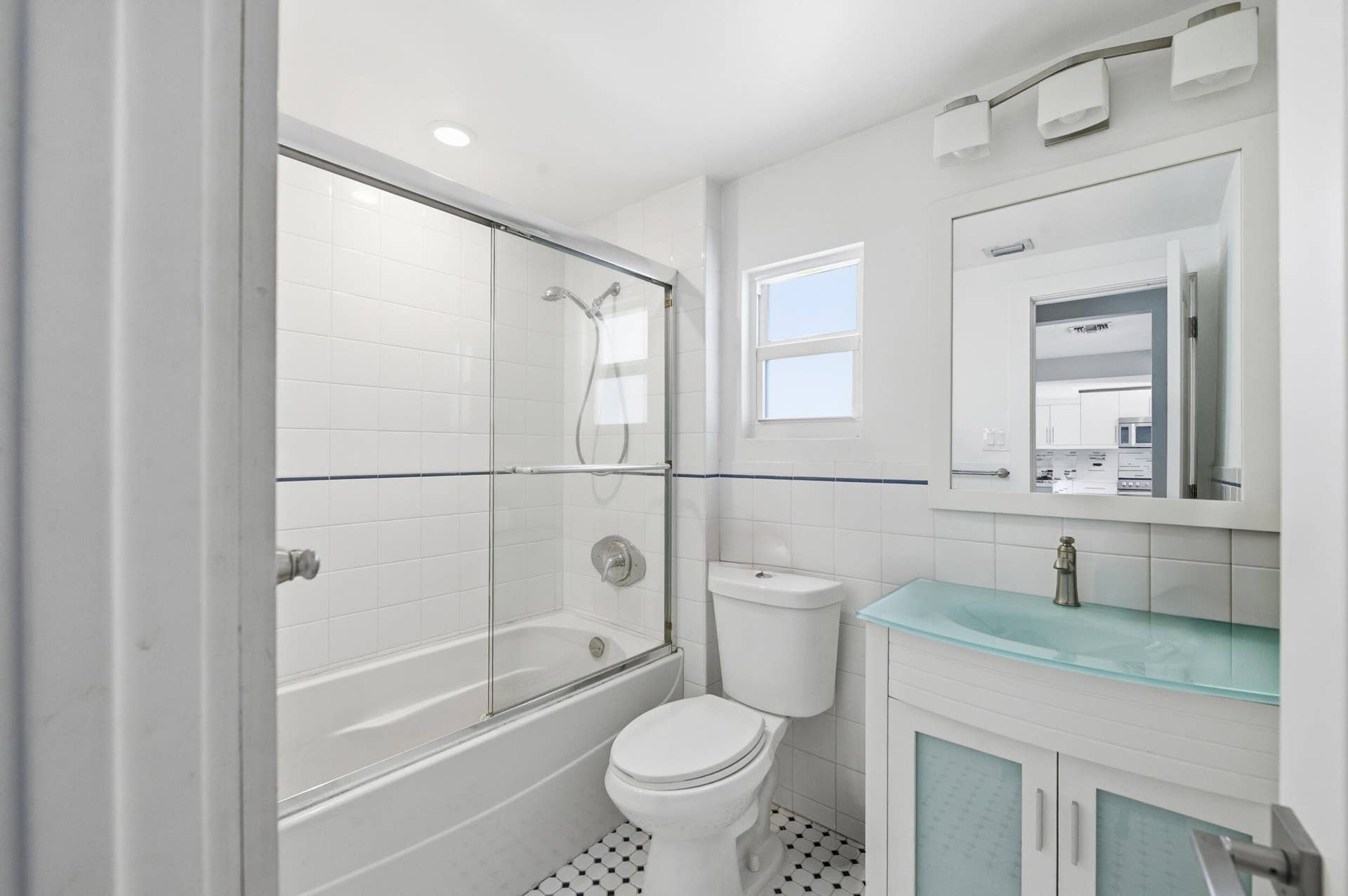 Guest Bathrom