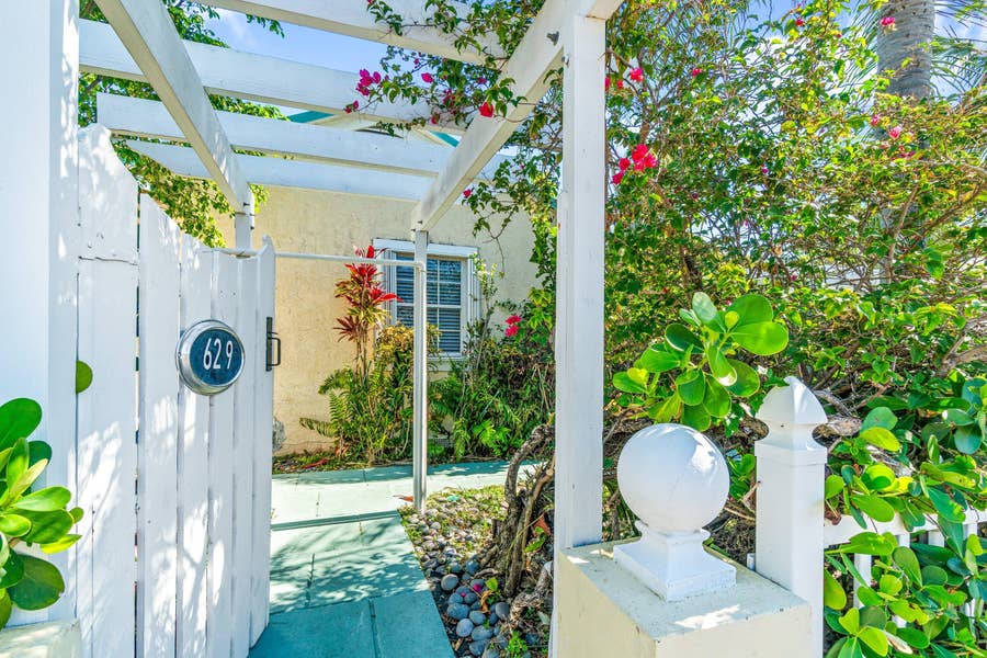 Property photo for 629 Selkirk Street, West Palm Beach, FL