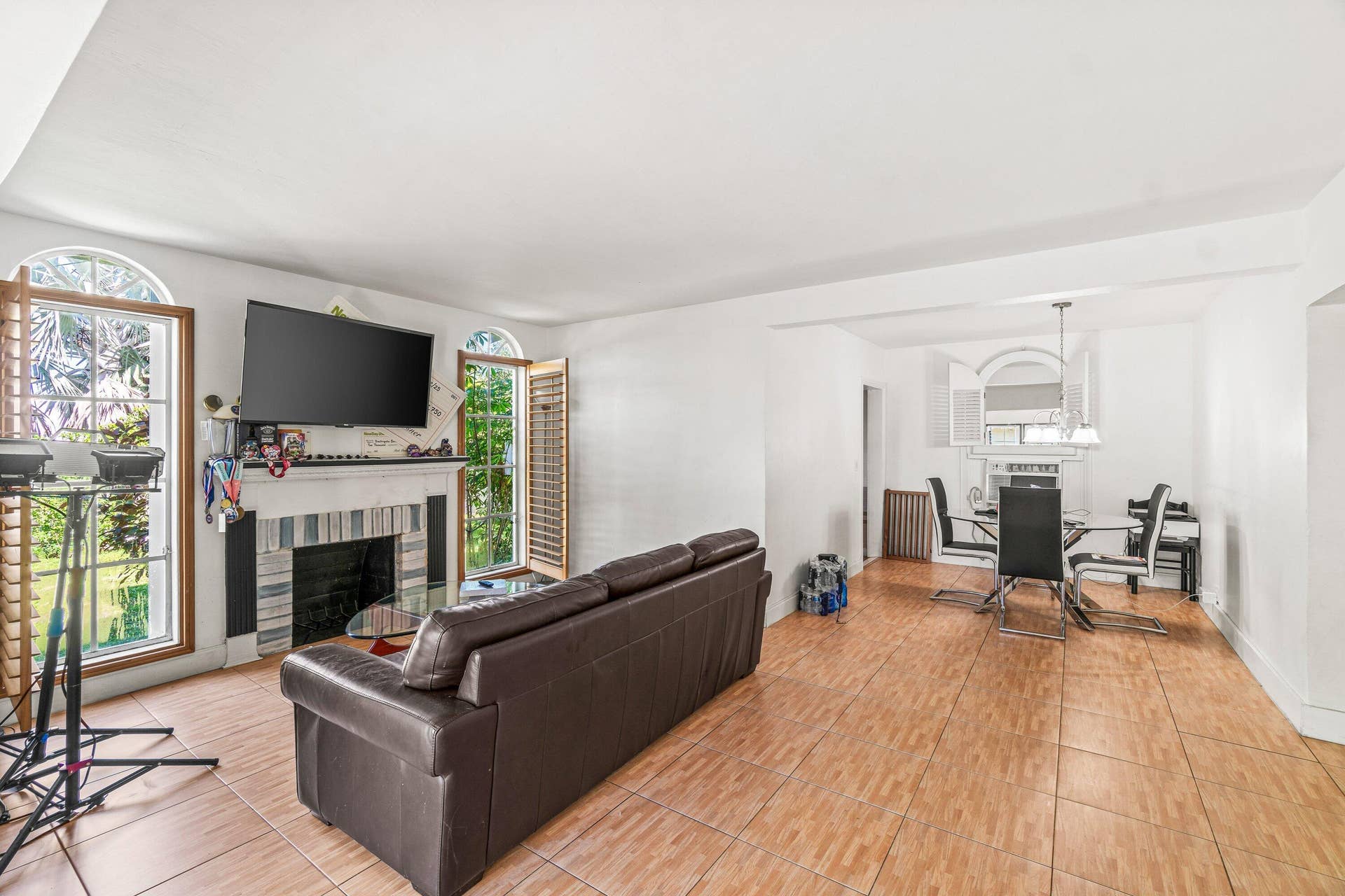 020-629SelkirkStreet-WestPalmBeach-FL-33