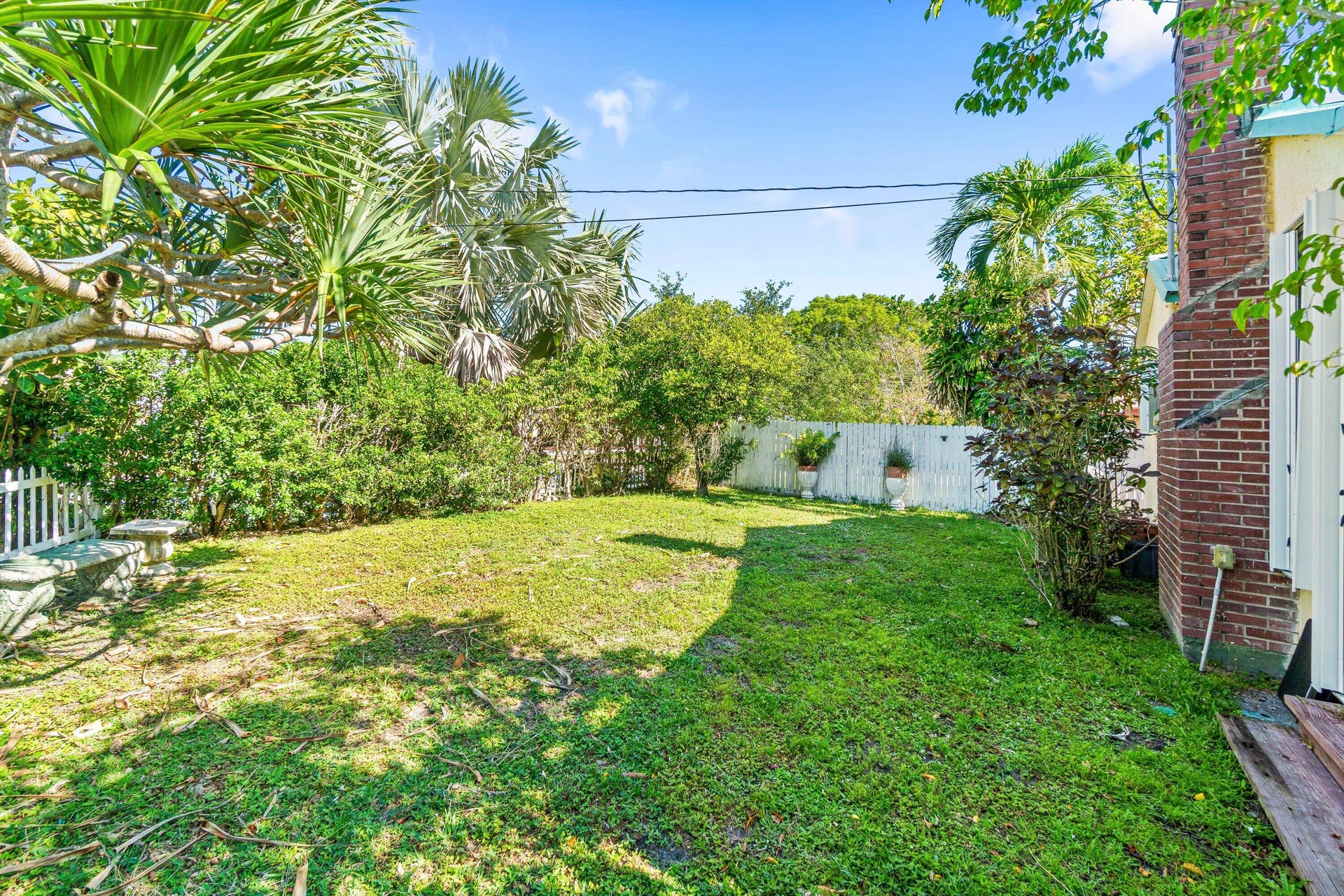 011-629SelkirkStreet-WestPalmBeach-FL-33