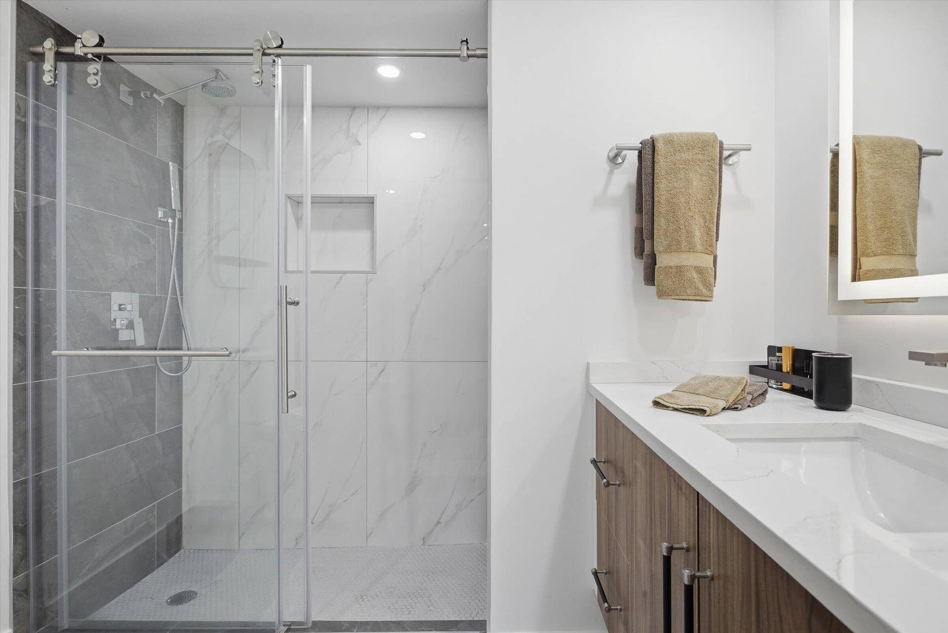336 N Birch Road, #5H, Fort Lauderdale, FL 33304 22-photo-32