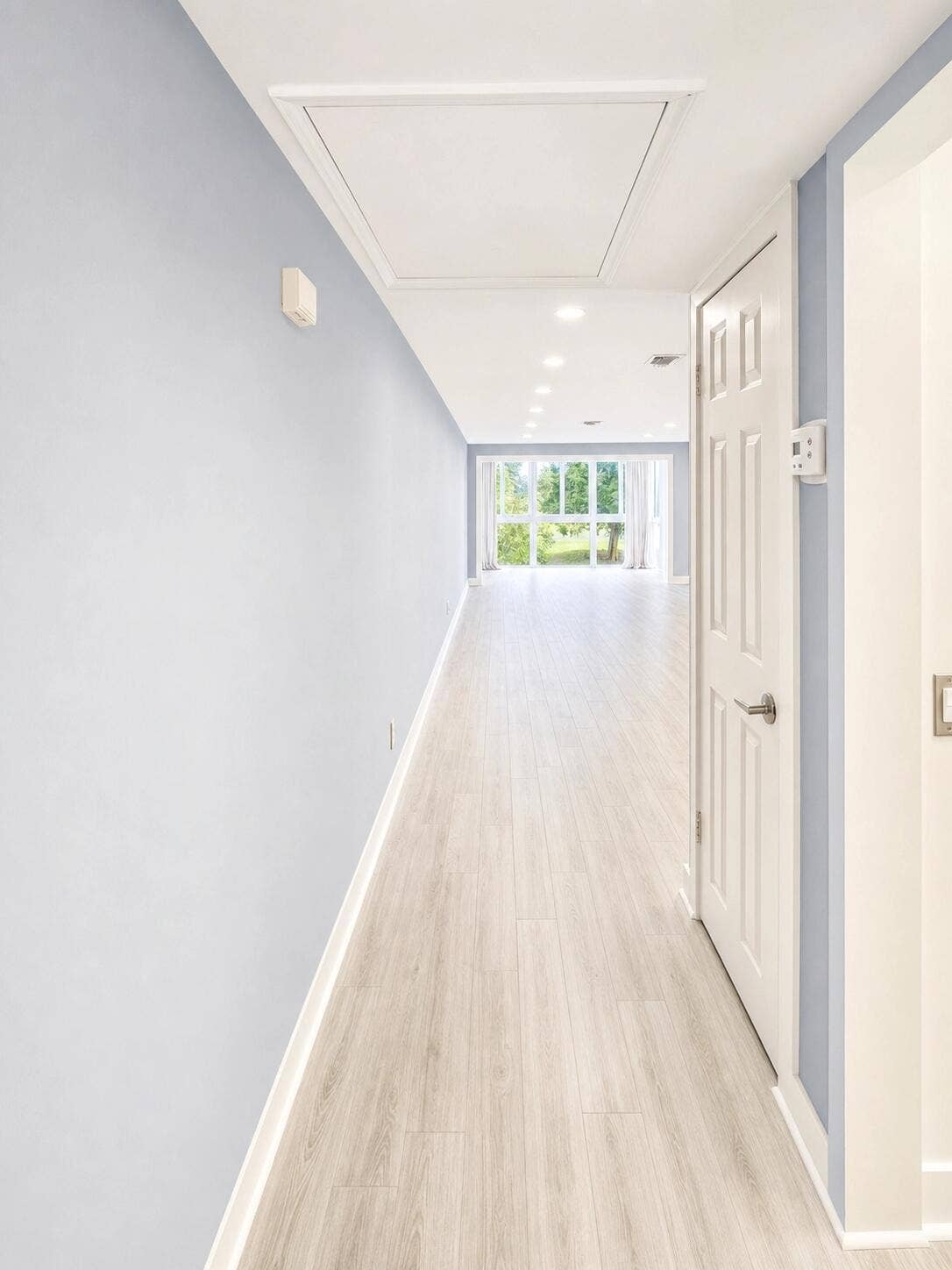 photo7_hallway2