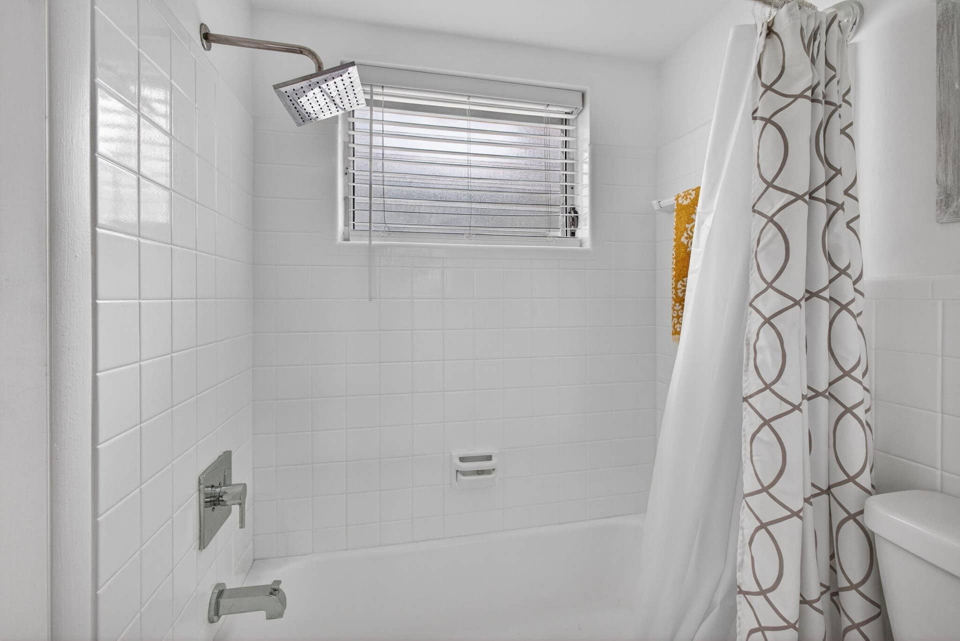 4001 S Ocean Boulevard, #114, South Palm Beach, FL 33480 Bathroom Photo #3
