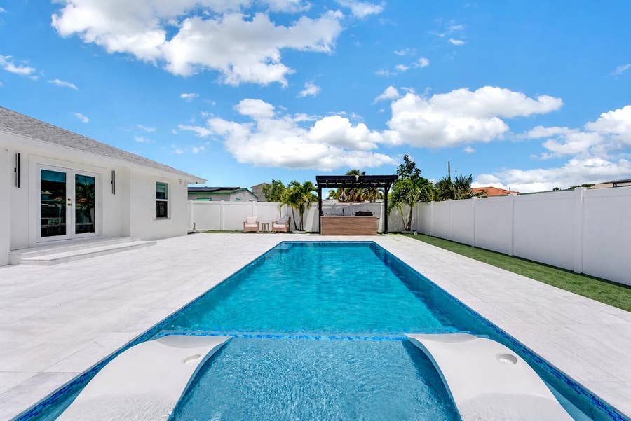 Property photo for 413 SW 15th Avenue, Delray Beach, FL