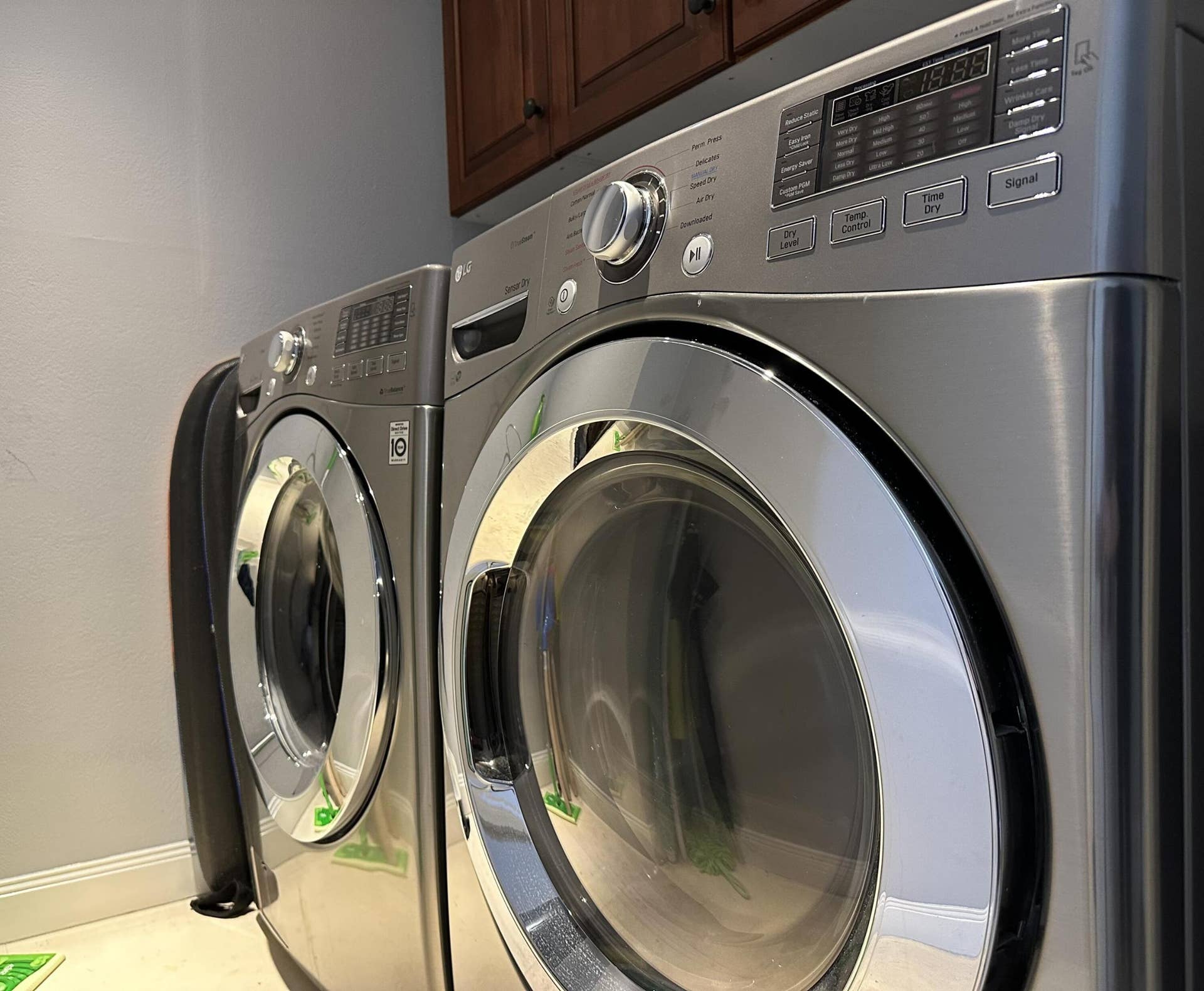 Washer Dryer in Unit