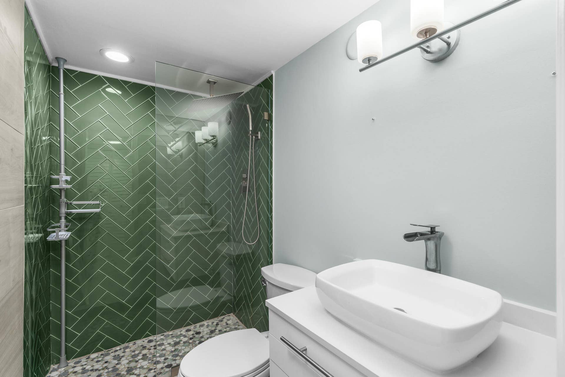 2nd bathroom
