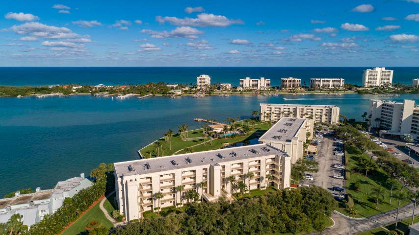 Property photo for 300 Intracoastal Place, #101, Jupiter, FL