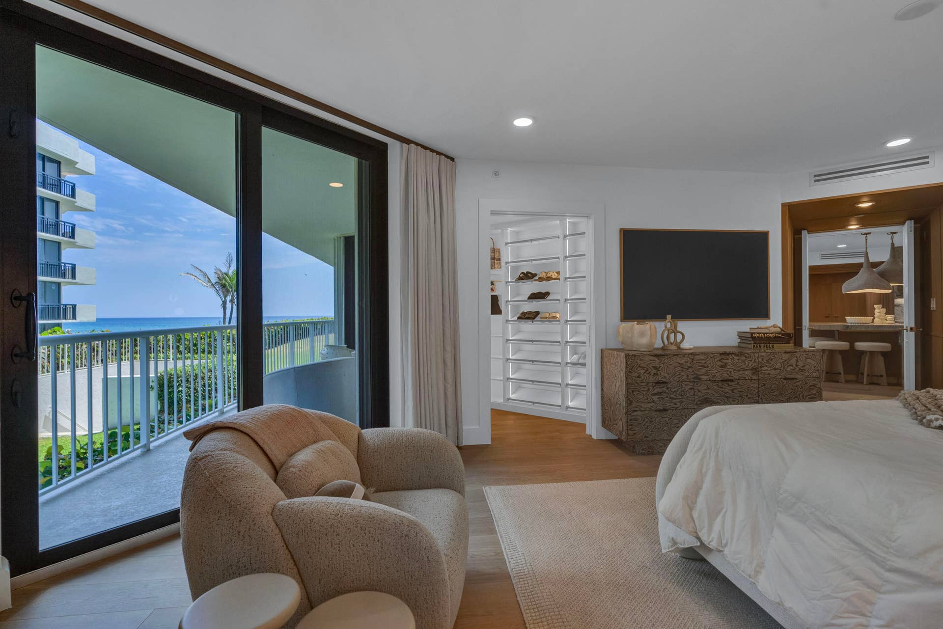 3170 S Ocean Boulevard, #N204, Palm Beach, FL 33480 Primary Suite