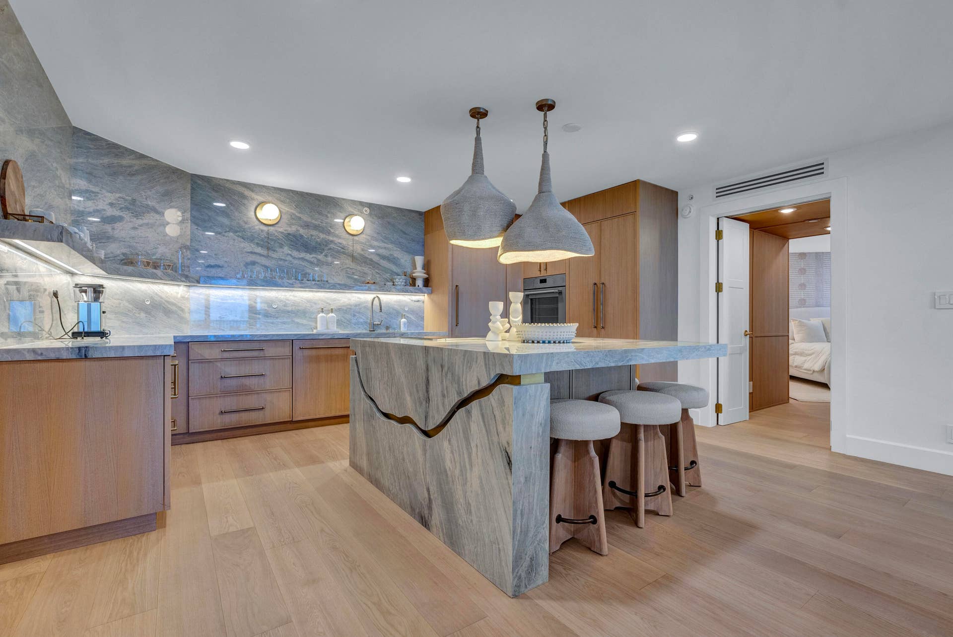 3170 S Ocean Boulevard, #N204, Palm Beach, FL 33480 Kitchen