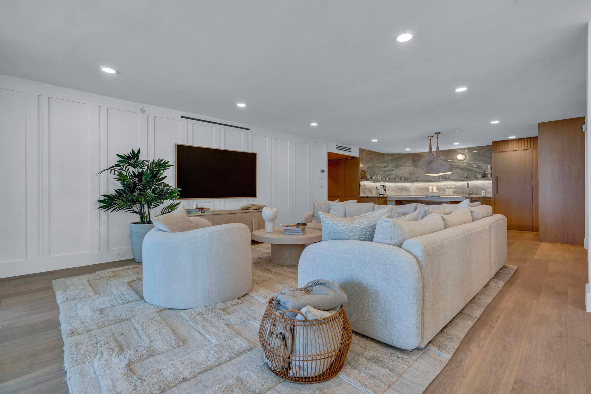 3170 S Ocean Boulevard, #N204, Palm Beach, FL 33480 Living Room