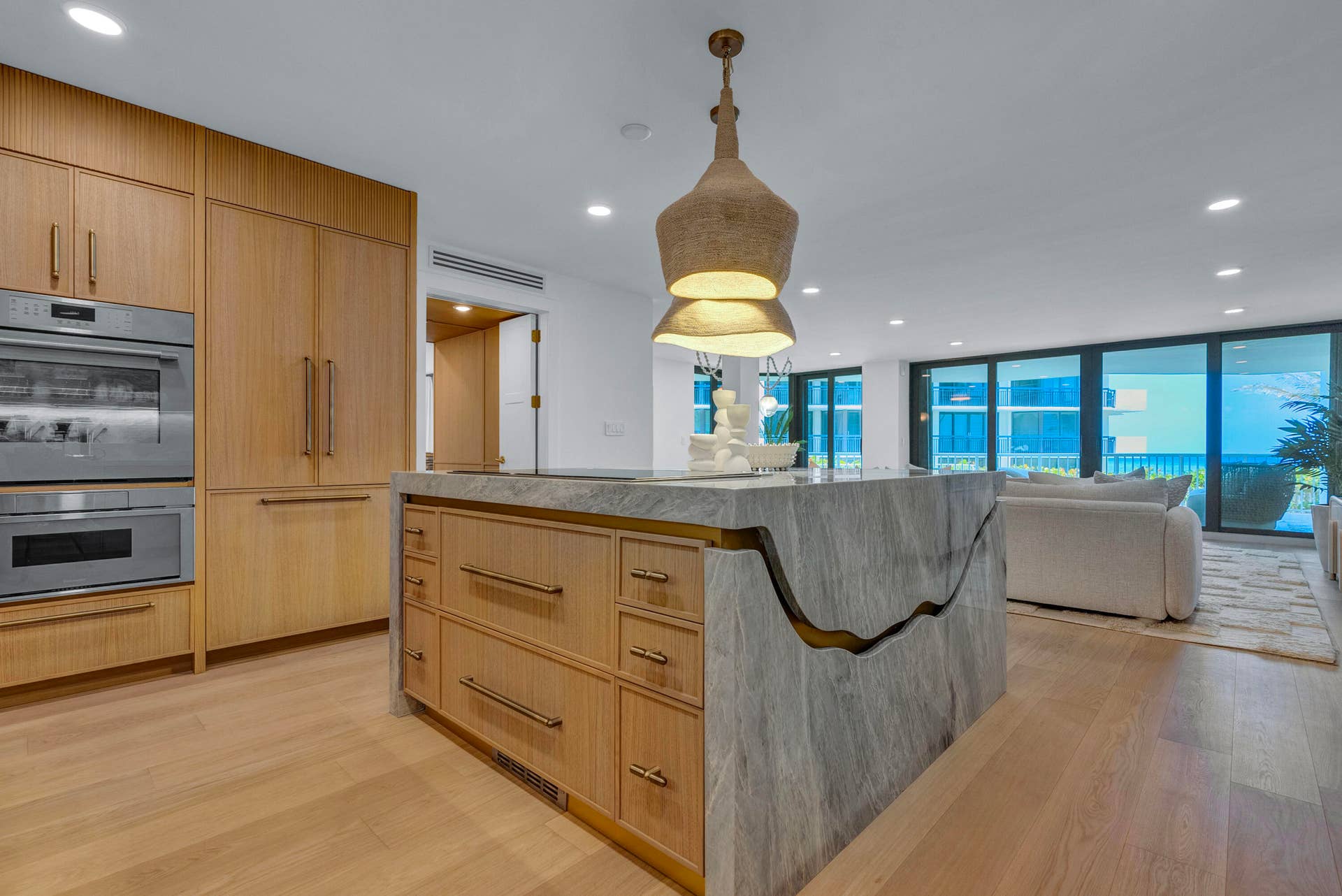 3170 S Ocean Boulevard, #N204, Palm Beach, FL 33480 Kitchen