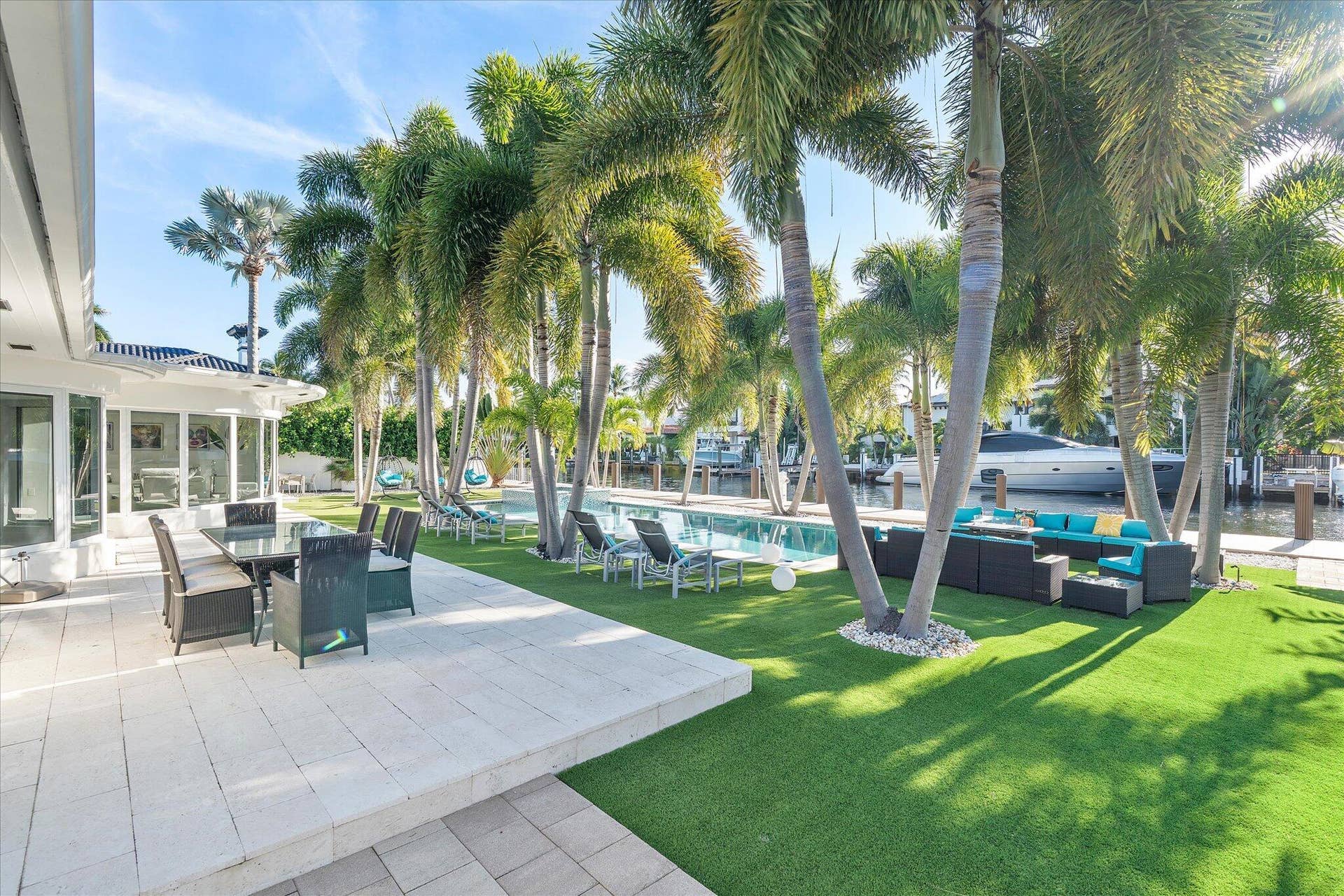 207 Royal Palm Drive, Fort Lauderdale, FL 33301 071-207 Royal Palm Dr reshoot_071