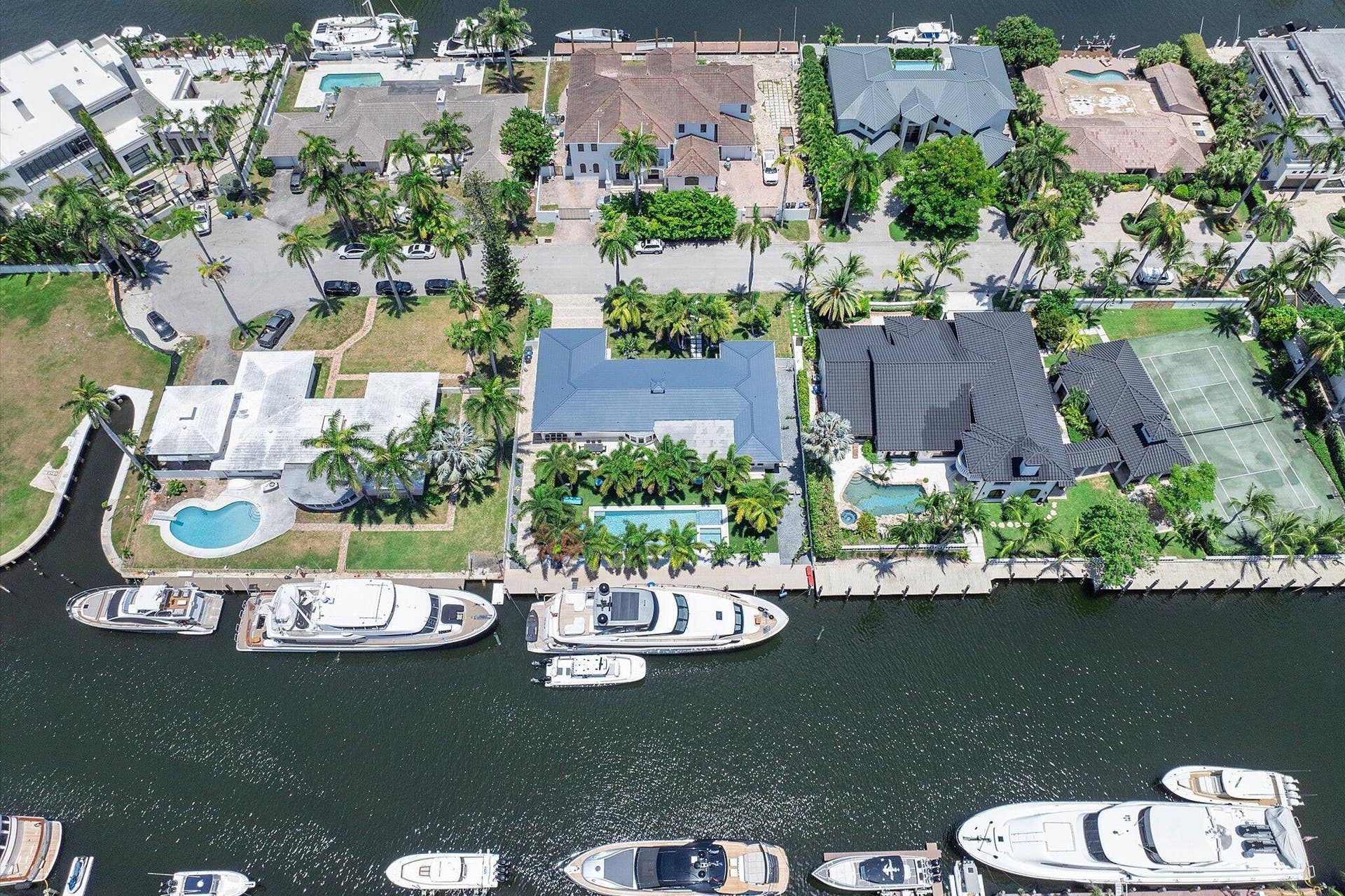 207 Royal Palm Drive, Fort Lauderdale, FL 33301 096-207 Royal Palm Dr reshoot_097