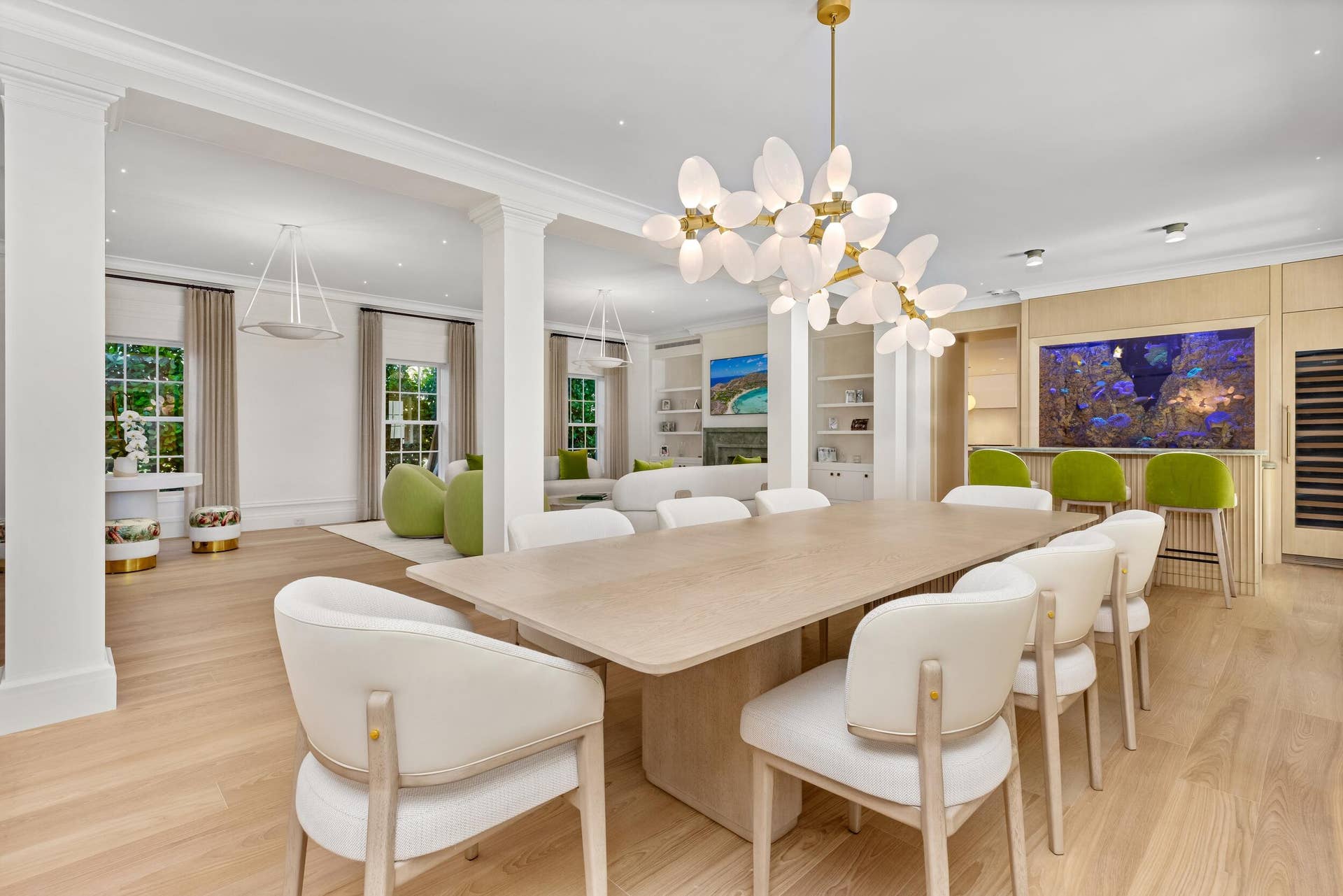 991 N Lake Way, Palm Beach, FL 33480 Dining 1