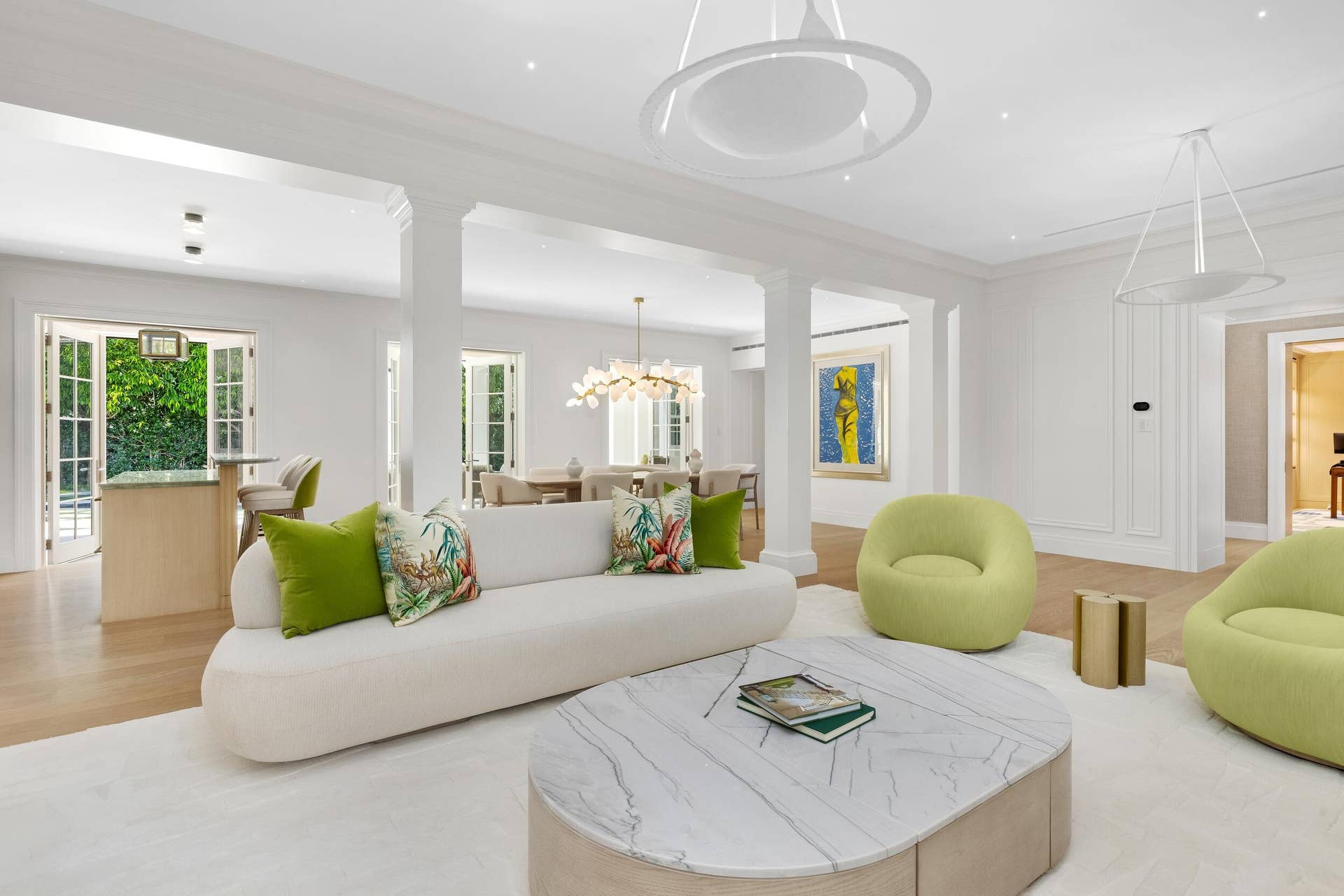 991 N Lake Way, Palm Beach, FL 33480 Living Area