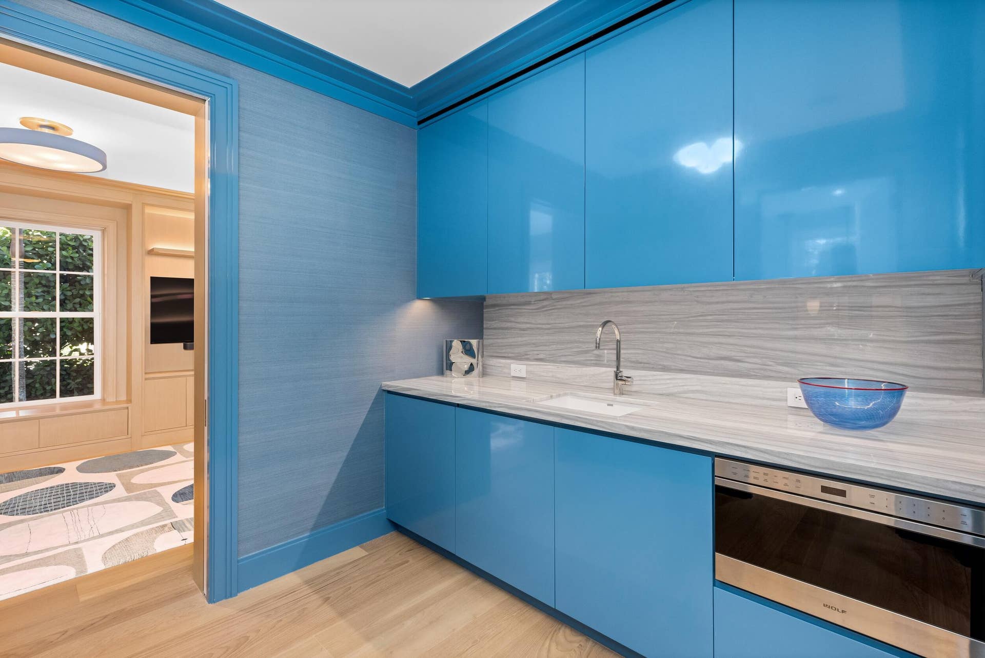 991 N Lake Way, Palm Beach, FL 33480 Office Wet Bar