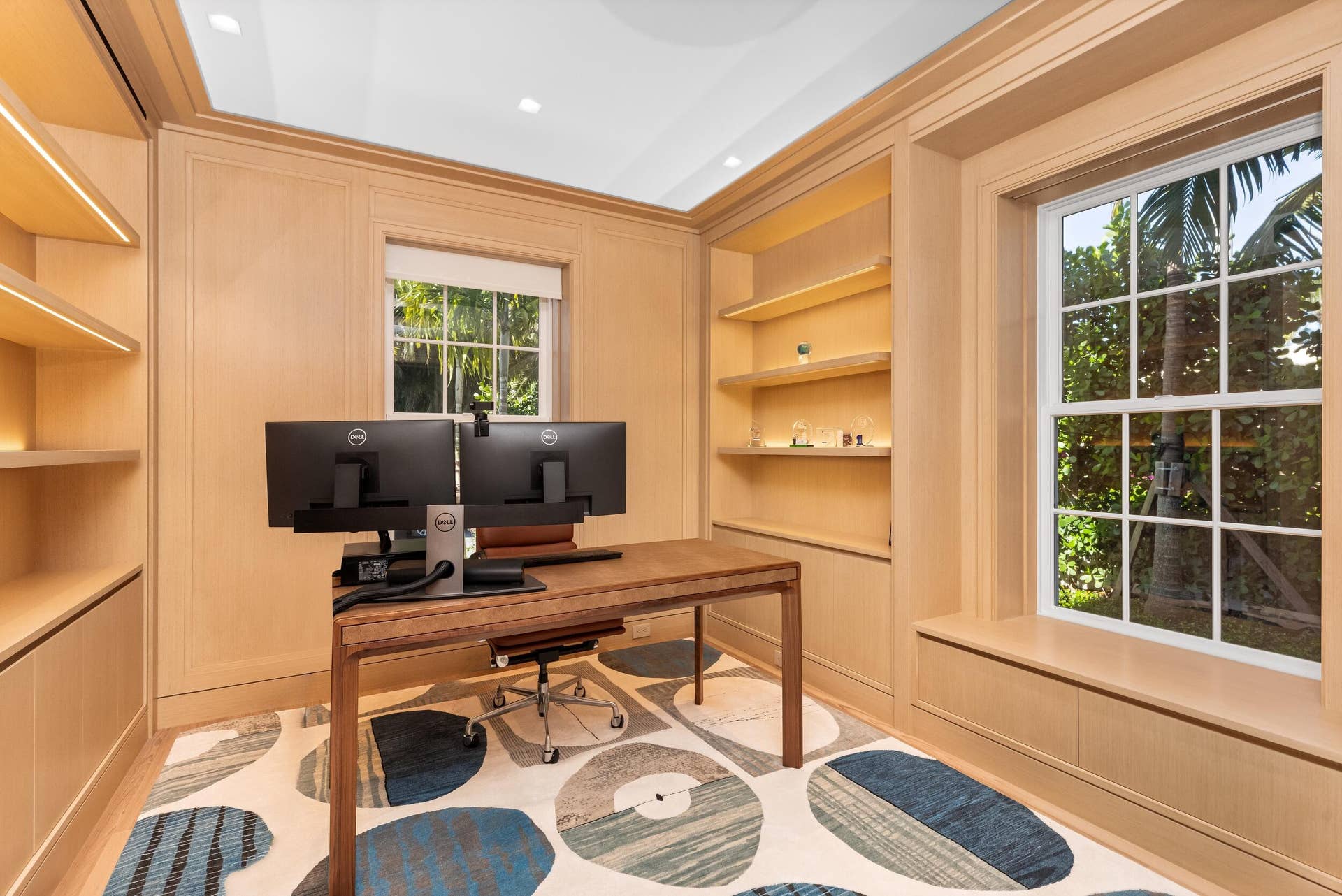 991 N Lake Way, Palm Beach, FL 33480 Office 1