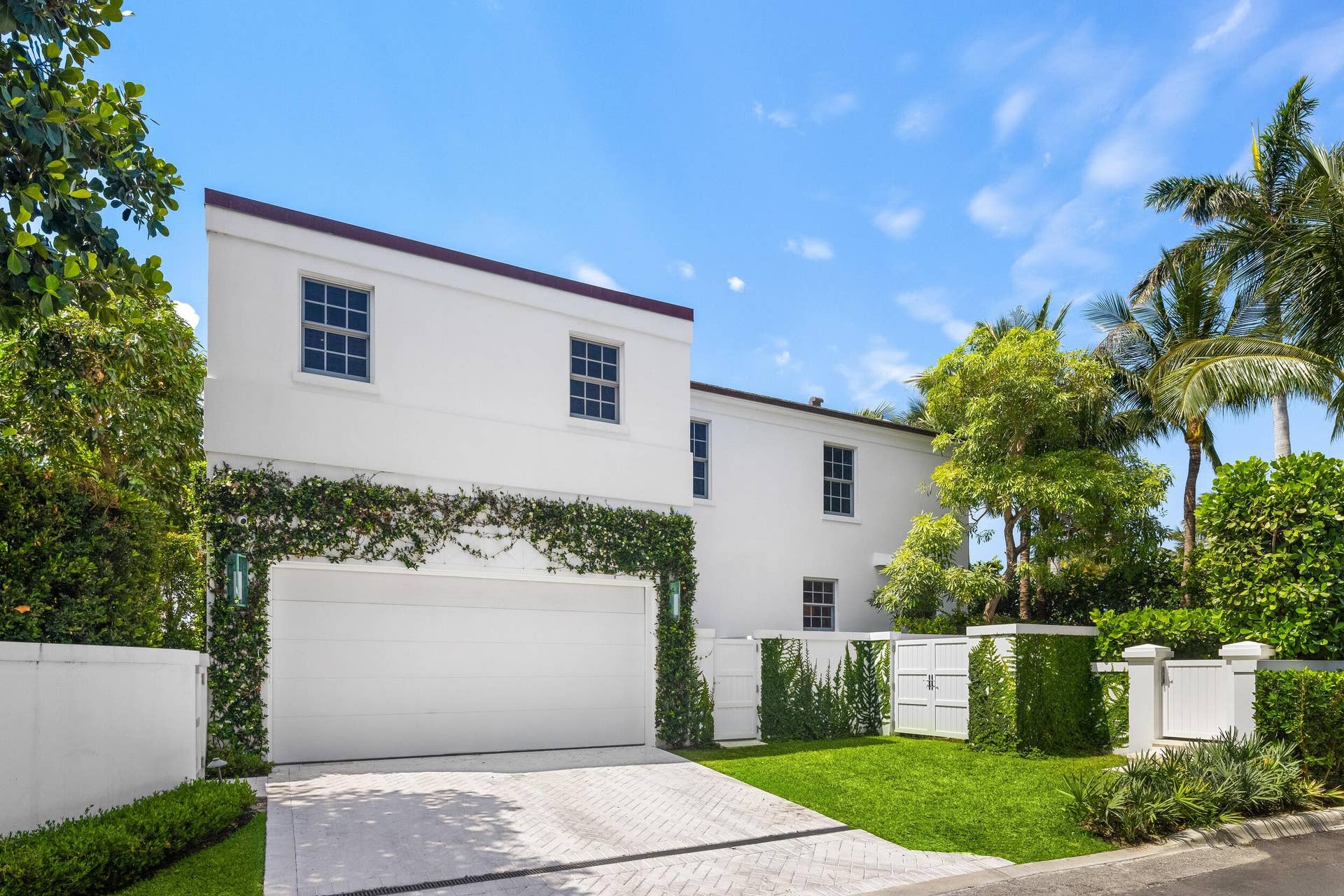991 N Lake Way, Palm Beach, FL 33480 Driveway Rear 2