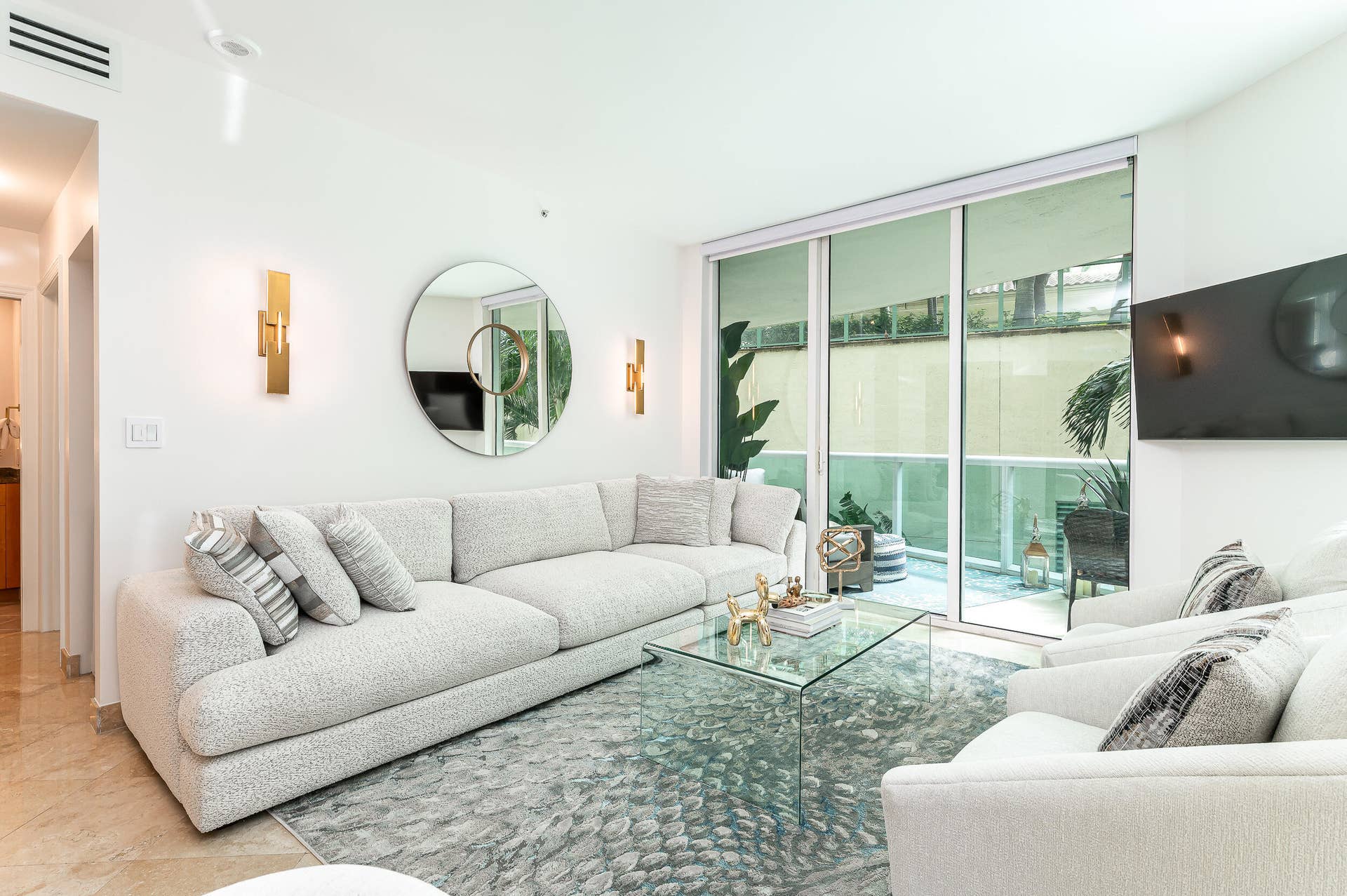 347 N New River Drive E, Fort Lauderdale, FL 33301 Living Room